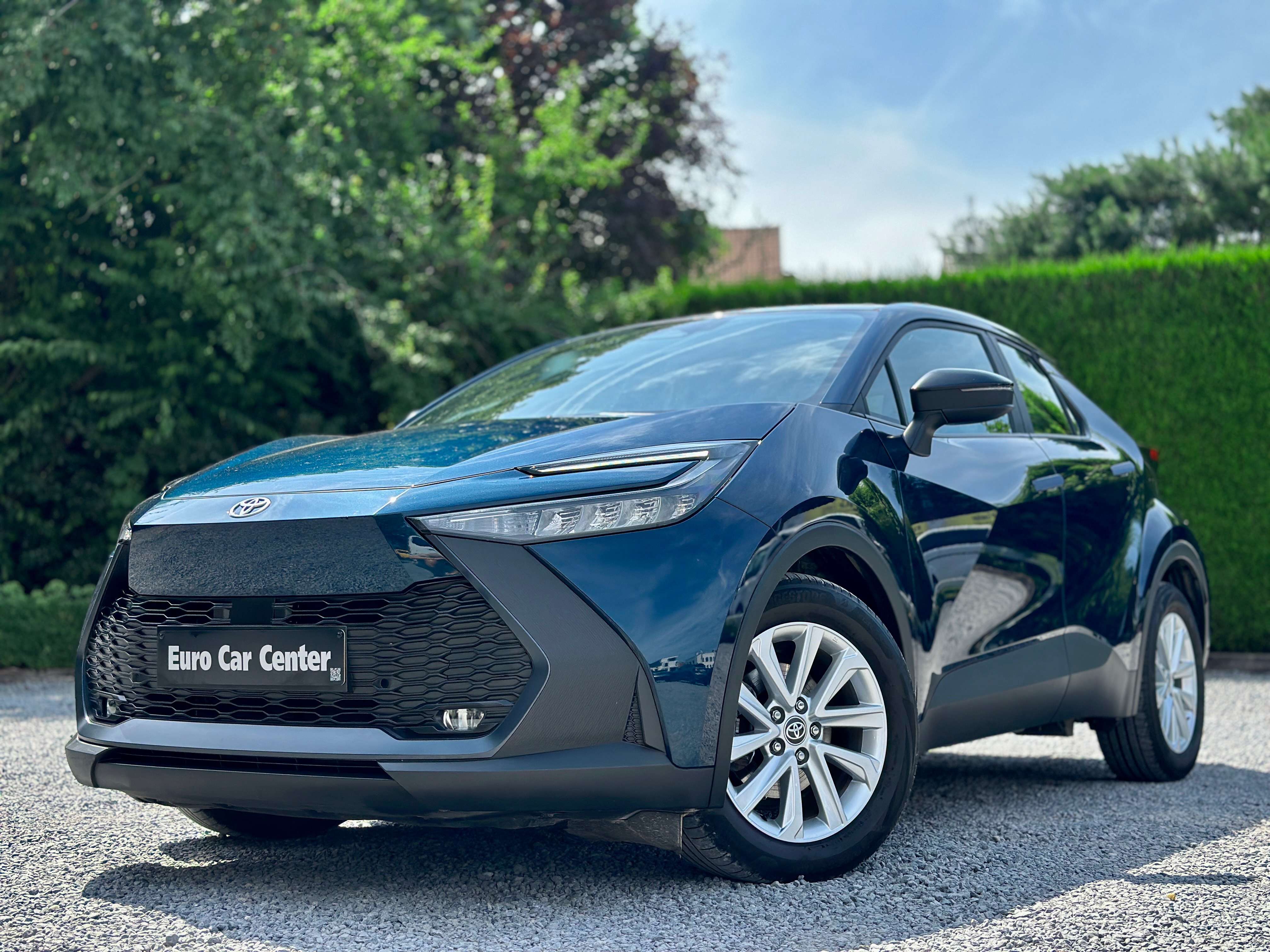 Toyota C-HR C-HR Hybrid 1.8i VVT-i C-Hic E-CVT / FULL ASSIST / CAMERA / CARPLAY