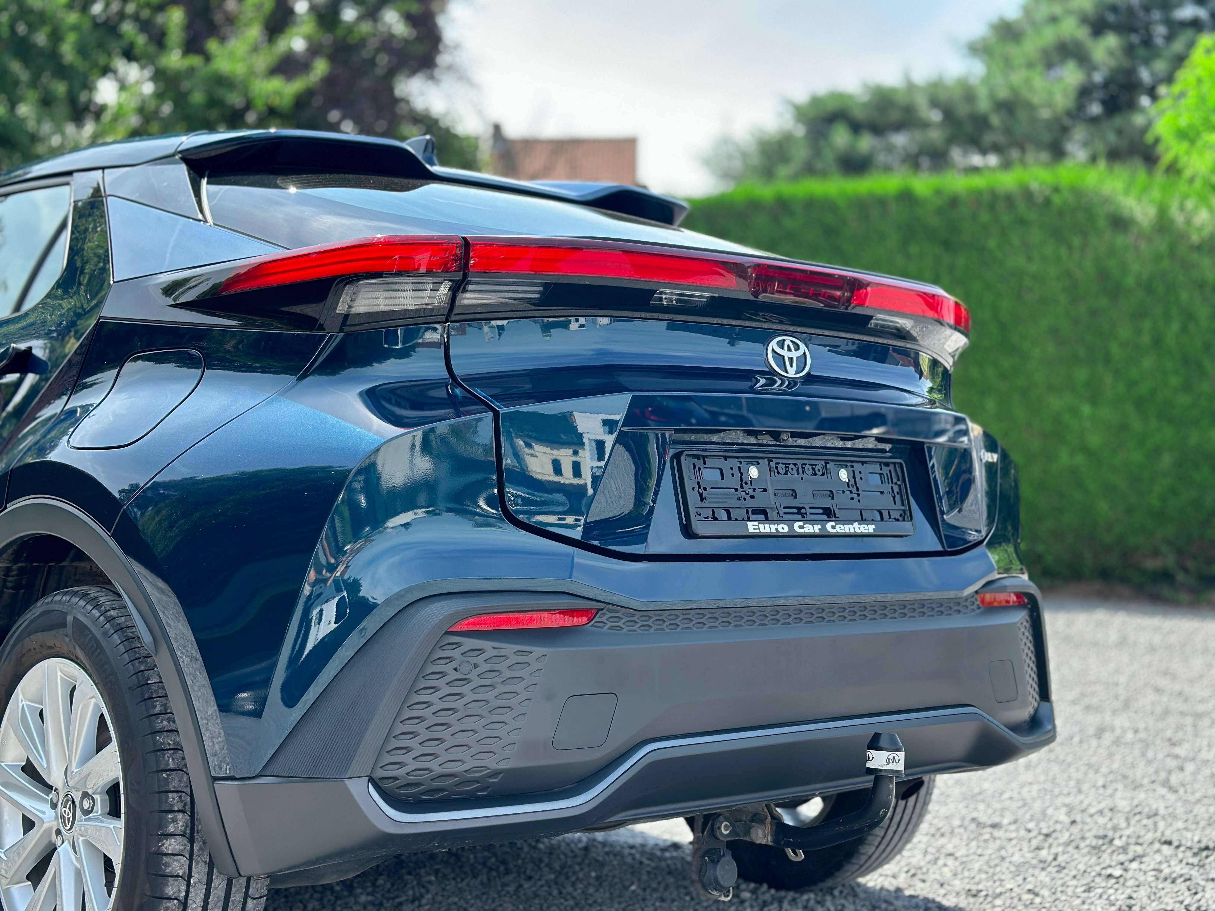 Toyota C-HR C-HR Hybrid 1.8i VVT-i C-Hic E-CVT / FULL ASSIST / CAMERA / CARPLAY