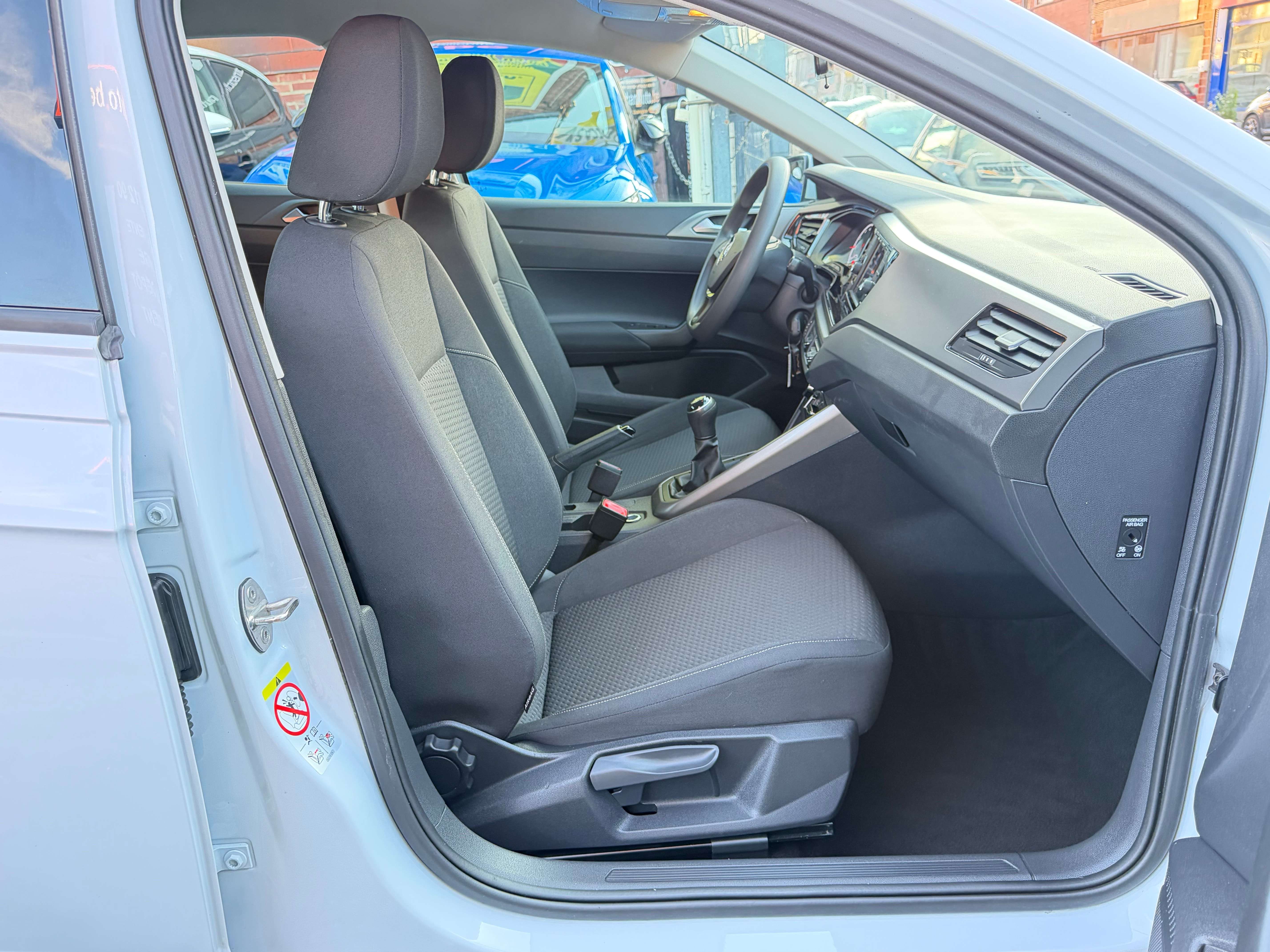 Volkswagen Polo Polo 1.0i ° AIRCO ° LED ° BLT ° NEW MODEL ° GARANTI 12 MOIS !