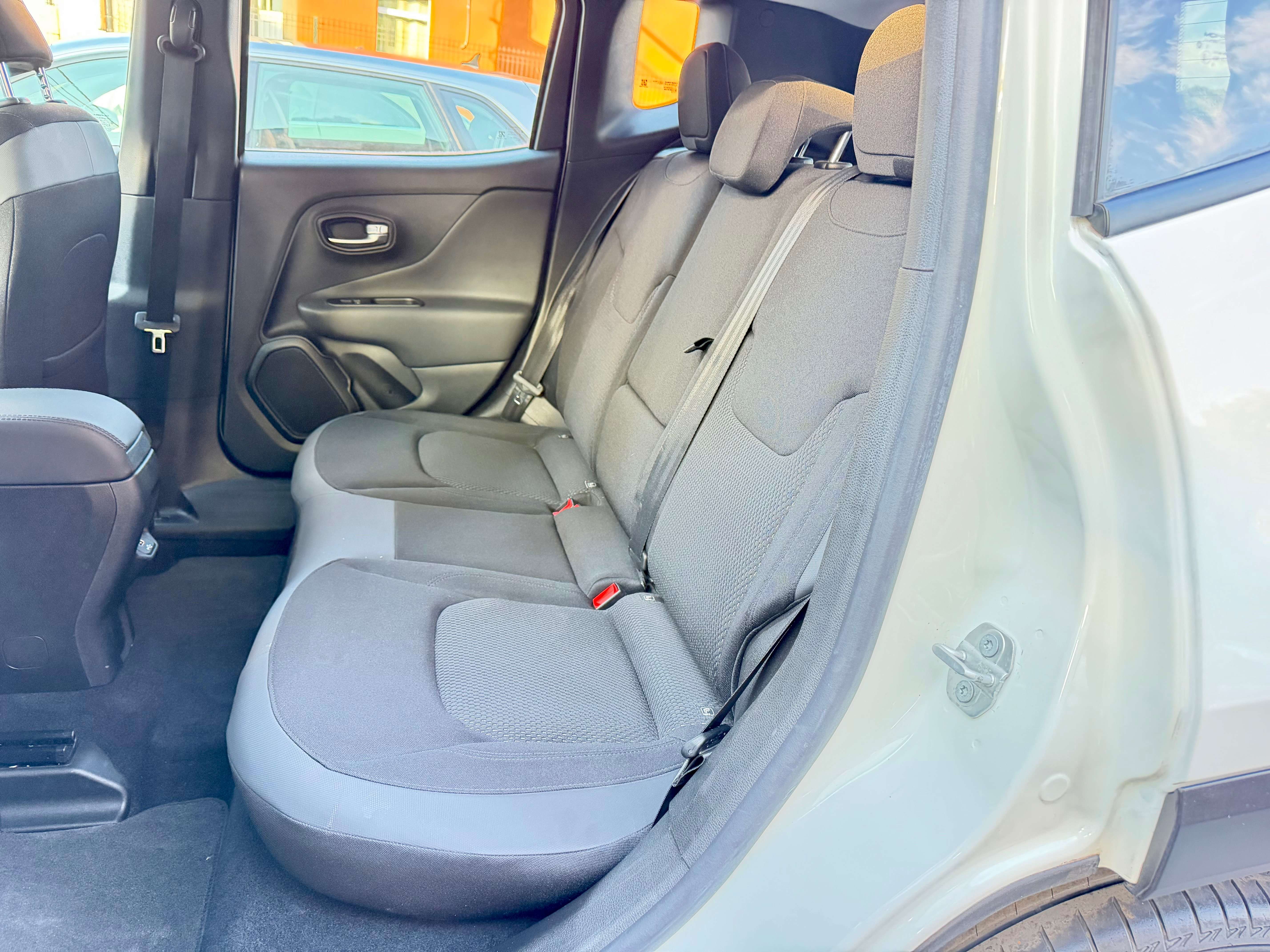 Jeep Renegade Renegade 1.0 T3 Limited ° NAVI ° JANTES ° PDC ° AIRCO ° GARANTI 12 MOIS !