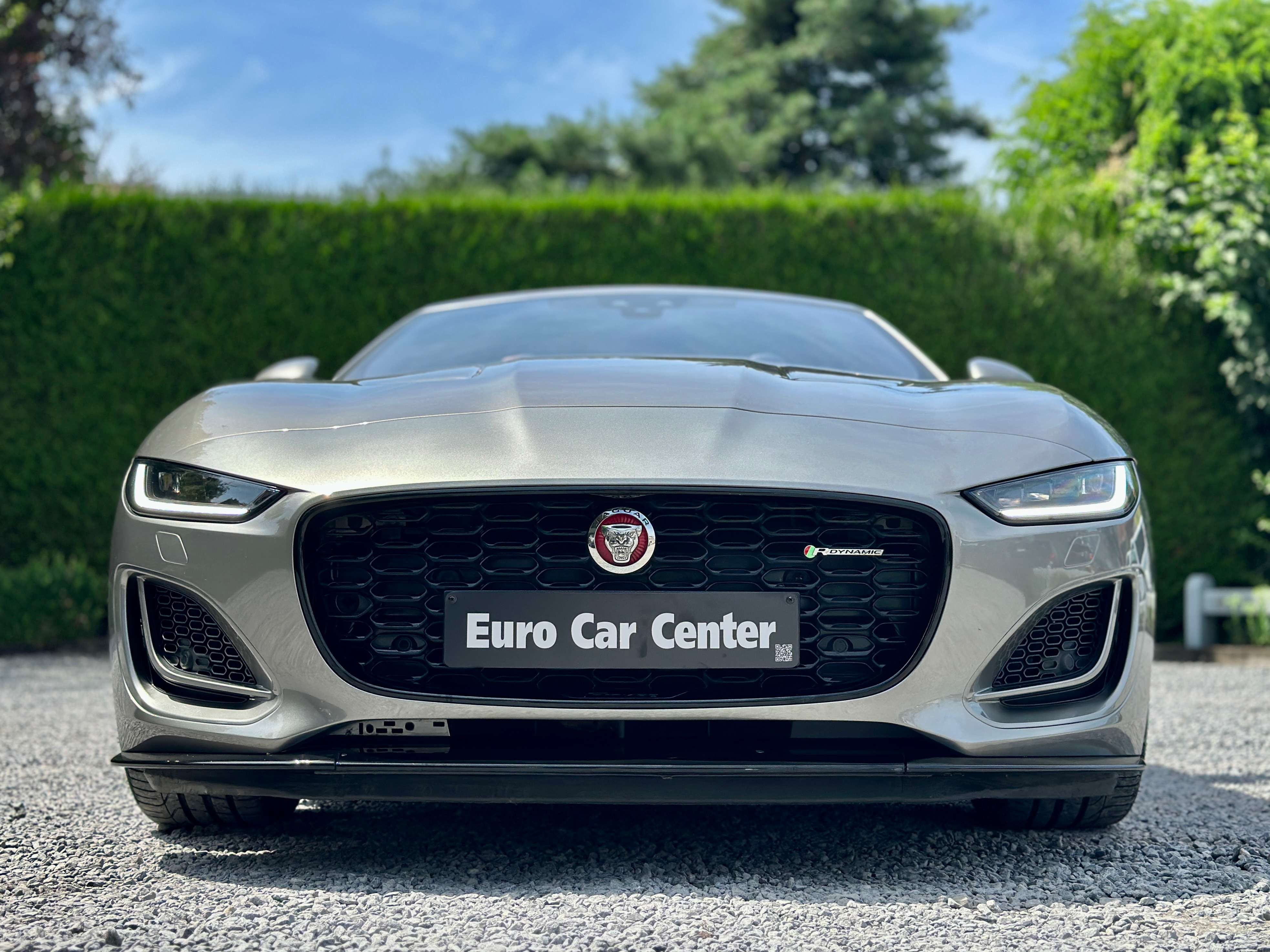 Jaguar F-Type F-Type Cabriolet 2.0 i4 P300 R-Dynamic / MERIDIAN SOUNDSYS / CARPLAY / CAMERA /