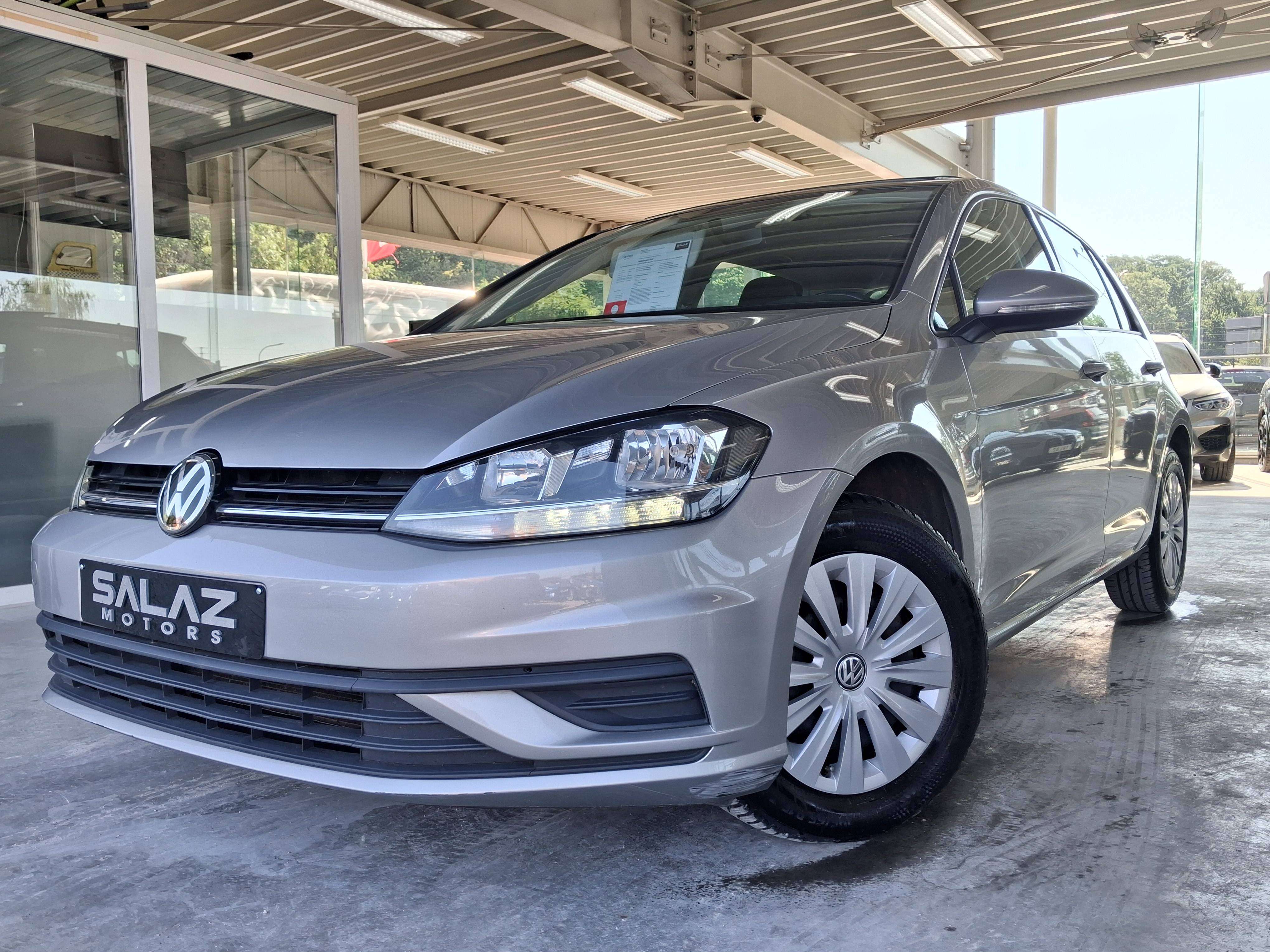 Volkswagen Golf Golf 1.0 TSI BMT Trendline / TOIT OUVRANT / CARPLAY / CLIM / GARANTIE