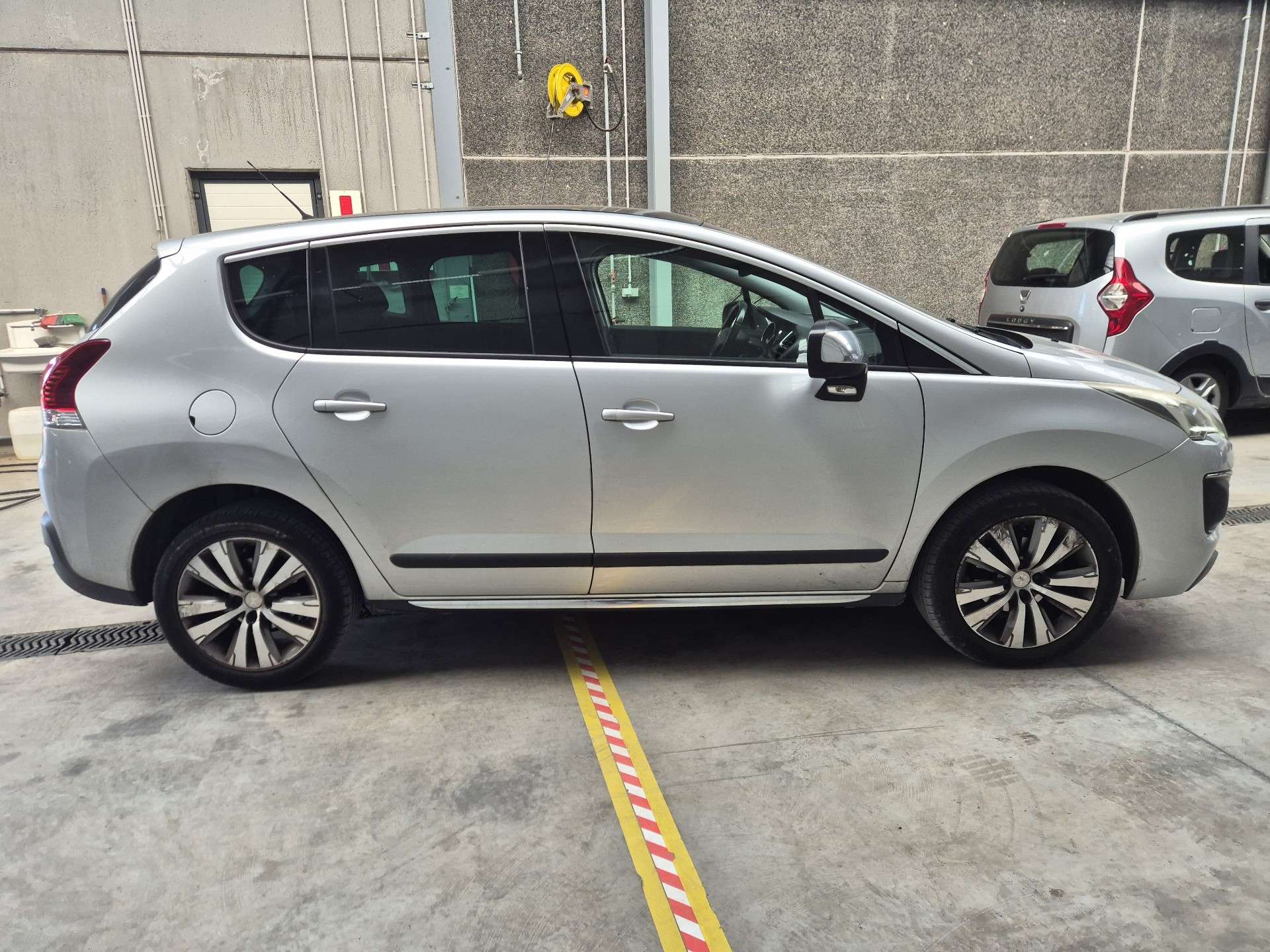 Peugeot 3008 1.6 BlueHDi Style//MARCHAND OU EXPORT//