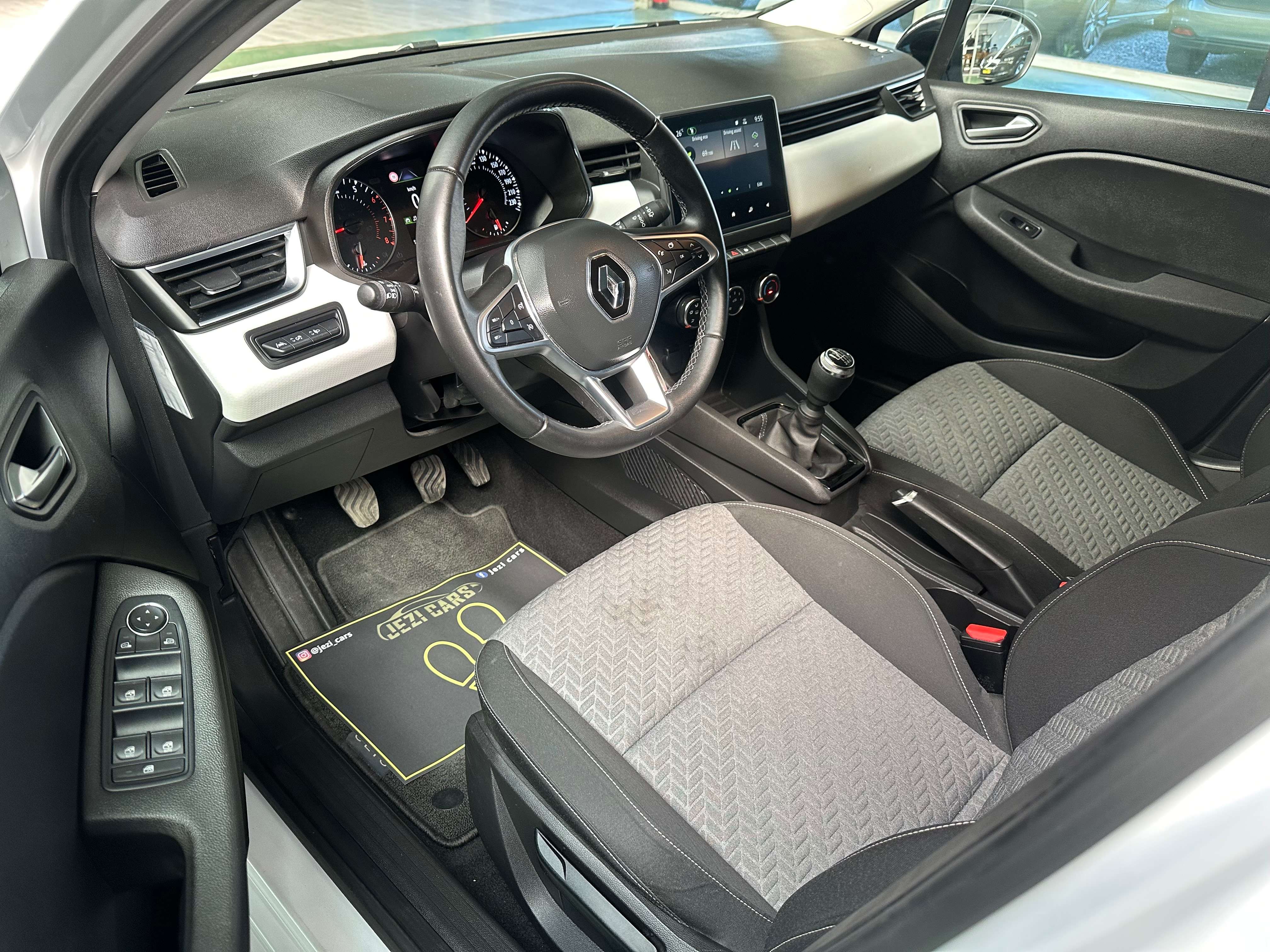 Renault Clio Clio 1.0 TCe Equilibre GPF thumbnail