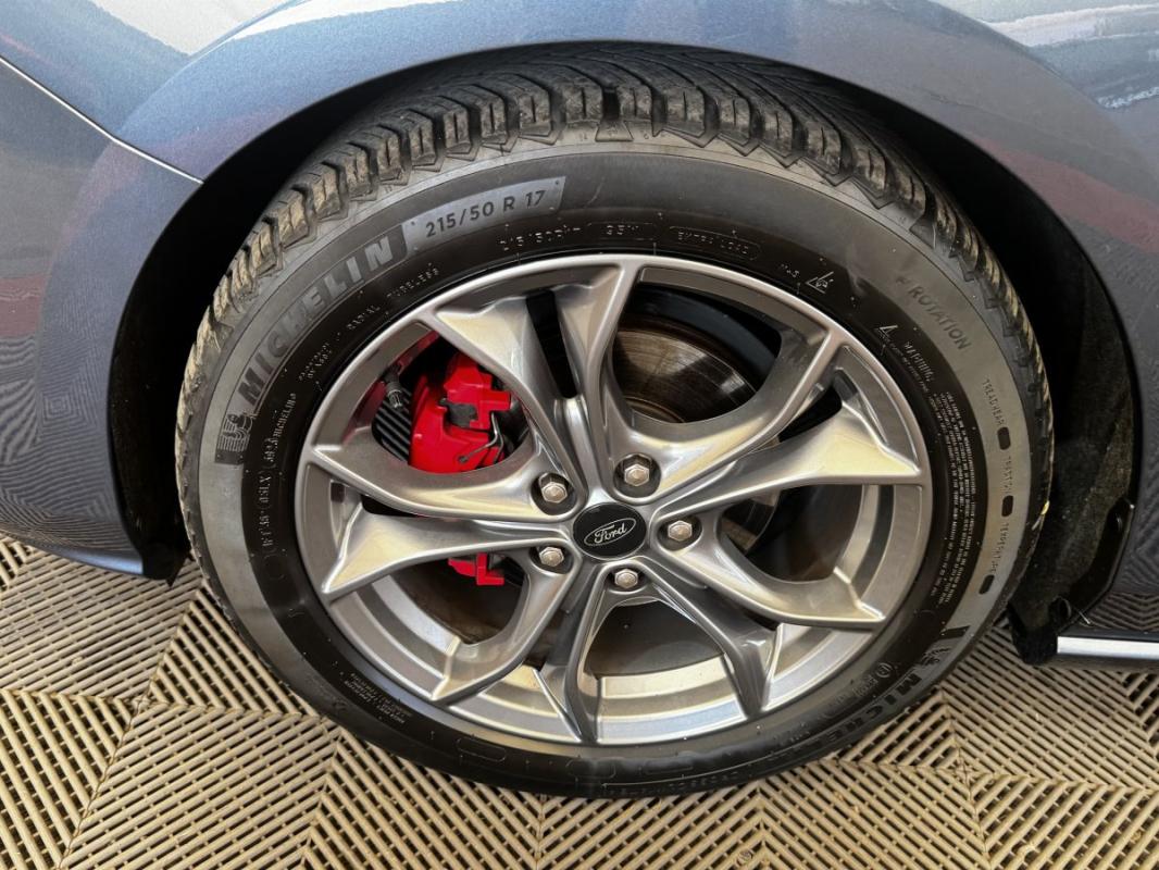 Ford Focus IV 5P - 1.5 EcoBoost 150ch auto St-Line