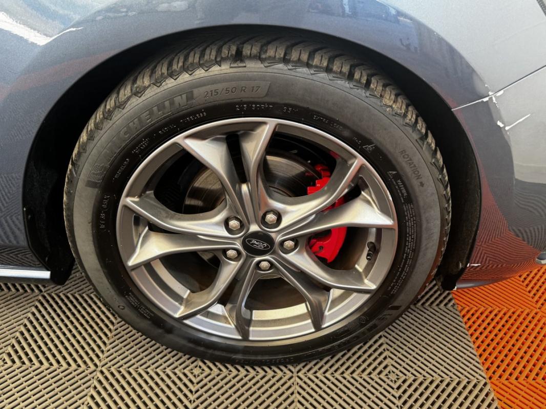 Ford Focus IV 5P - 1.5 EcoBoost 150ch auto St-Line