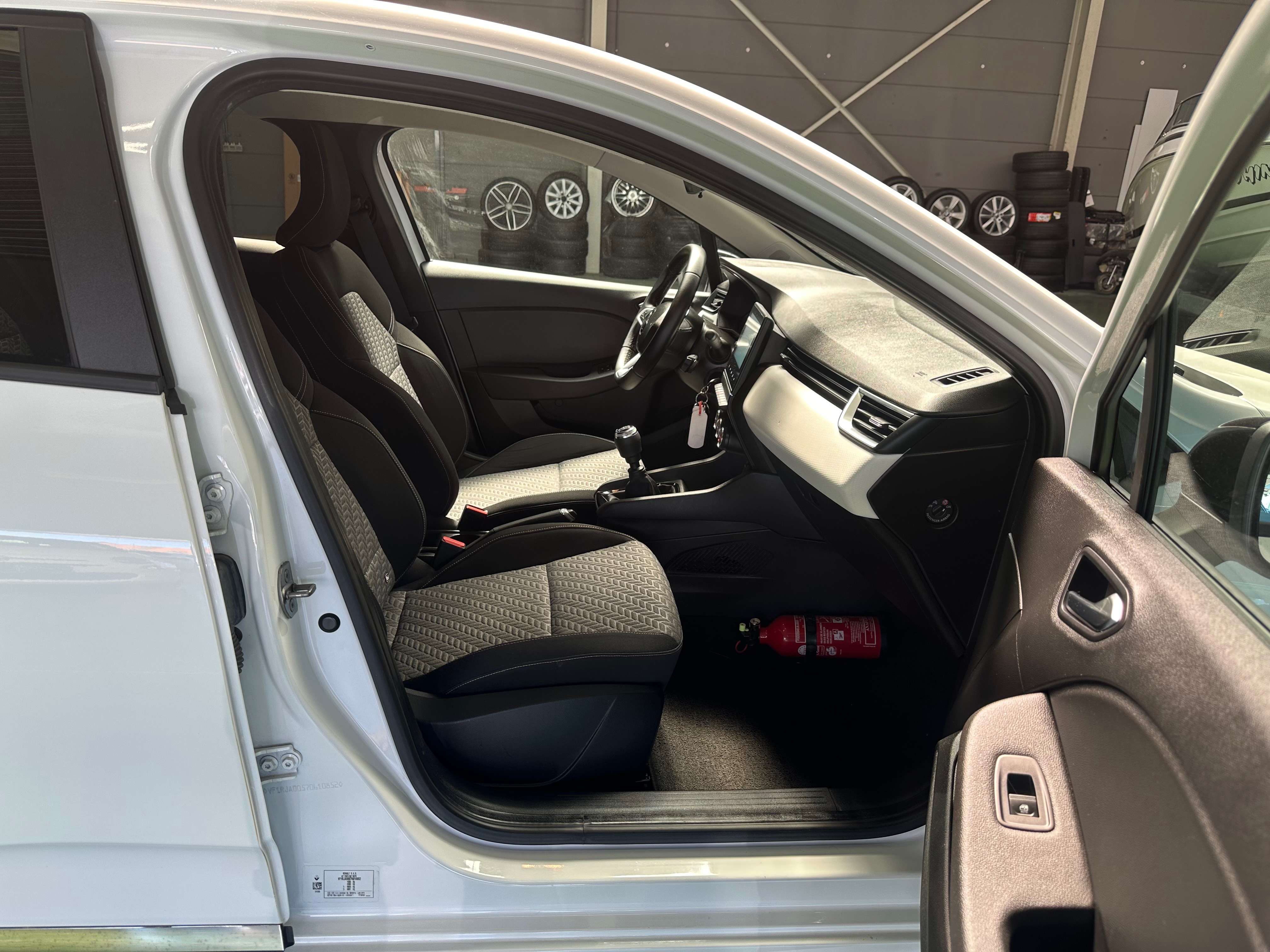 Renault Clio Clio 1.0 TCe Equilibre GPF thumbnail