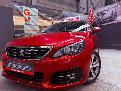 Peugeot 308 308 SW 1.2 PureTech Allure GPS Xénon Caméra Toit Pano CarPlay Att remorque