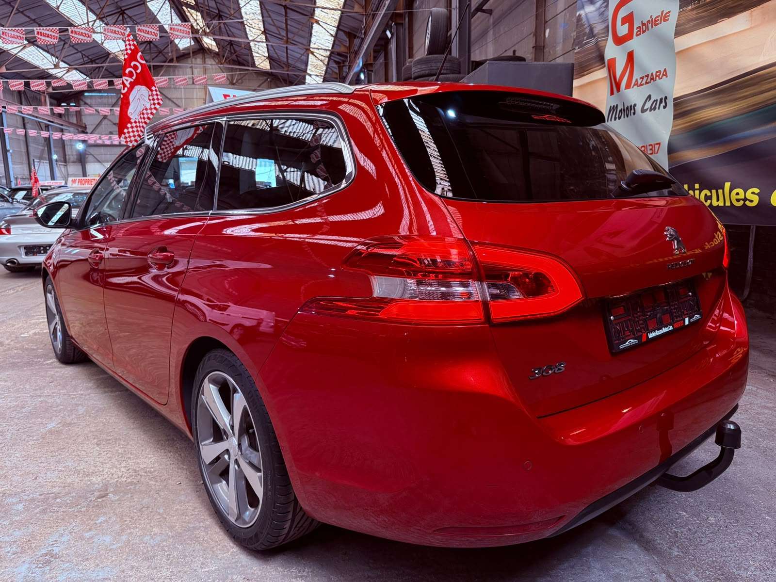 Peugeot 308 308 SW 1.2 PureTech Allure GPS Xénon Caméra Toit Pano CarPlay Att remorque