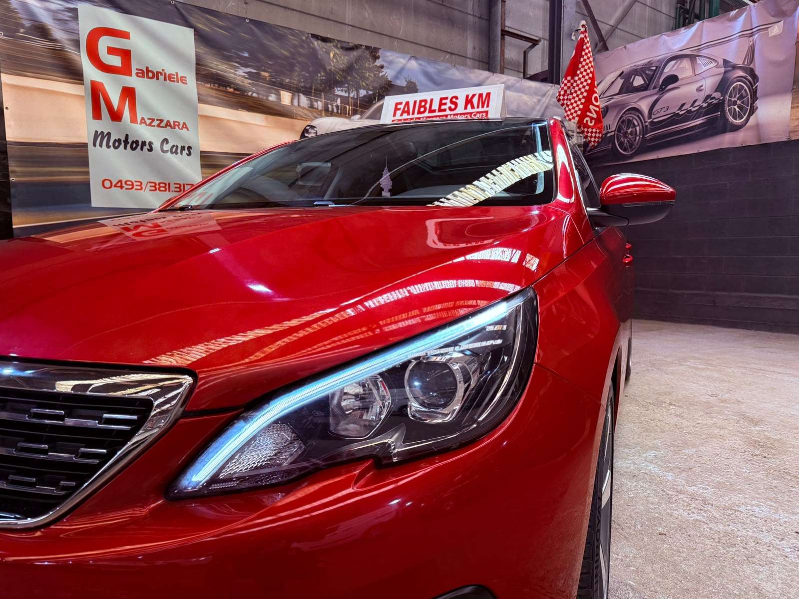 Peugeot 308 308 SW 1.2 PureTech Allure GPS Xénon Caméra Toit Pano CarPlay Att remorque