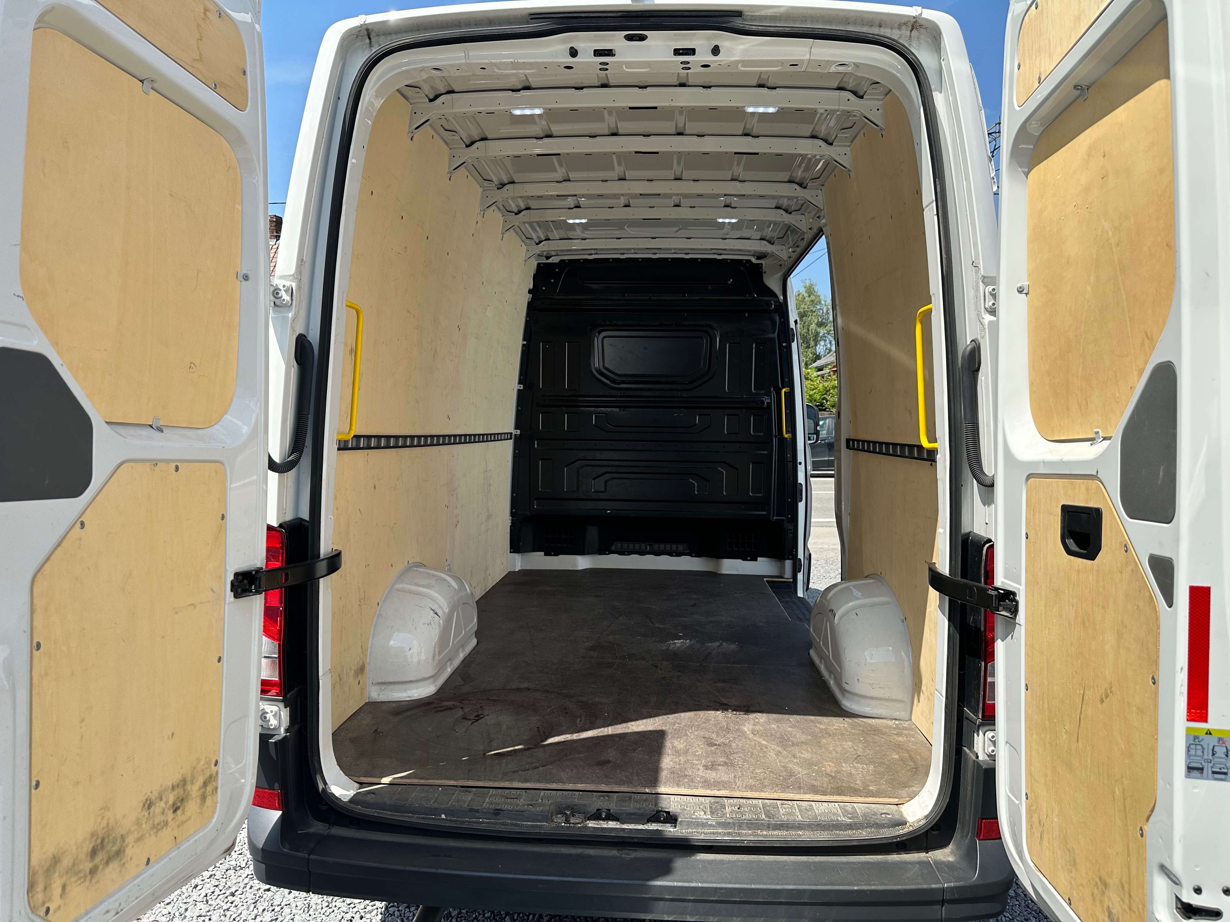 Volkswagen Crafter Crafter 2.0 CR TDi L3H2 thumbnail