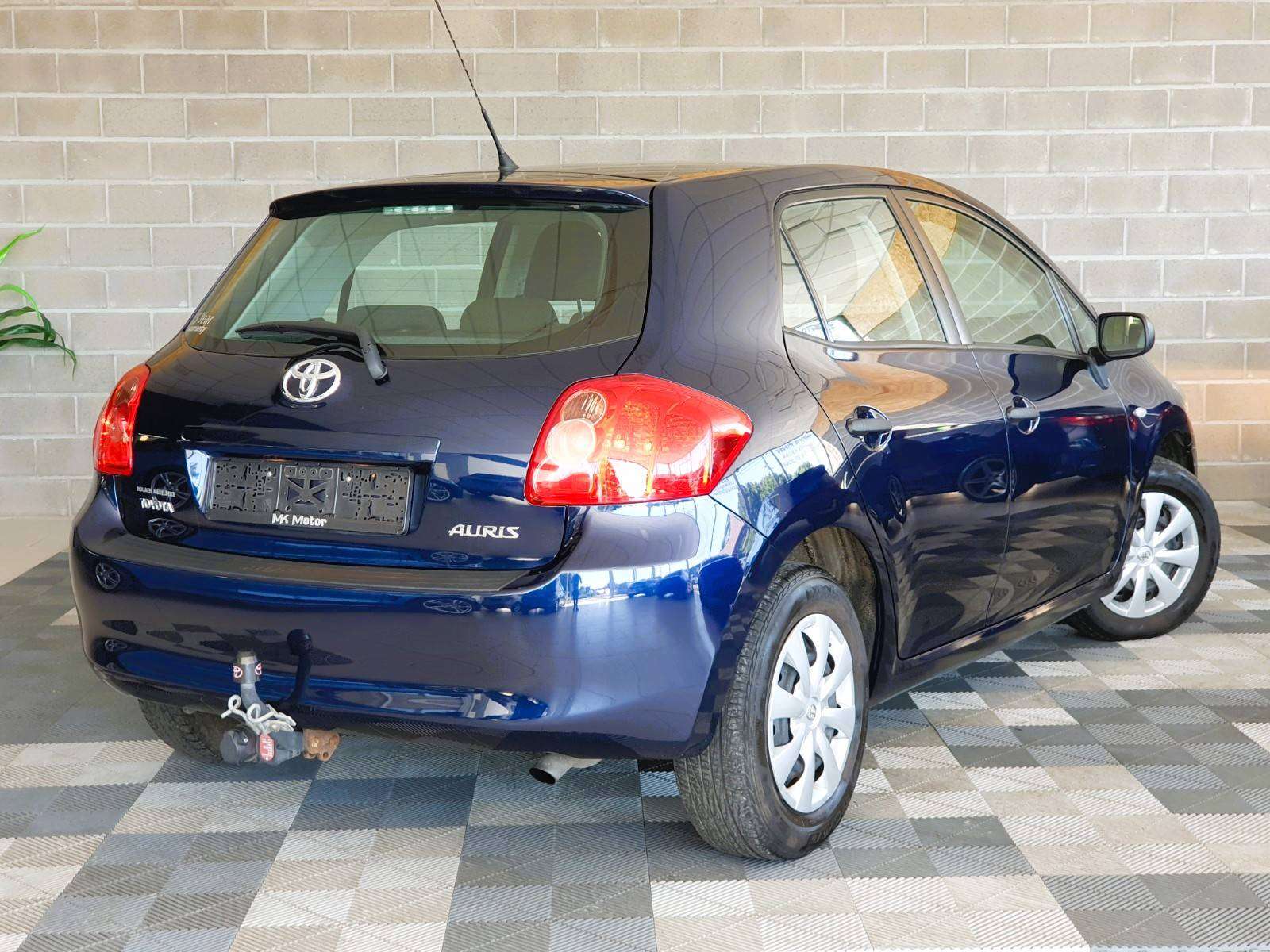 Toyota Auris 🟢1.4 ESSENCE 97CV / !!! 13.000 KM !!! / FULL CARNET thumbnail