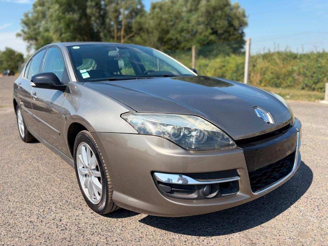 Renault Laguna III Berline BOSE Edition thumbnail