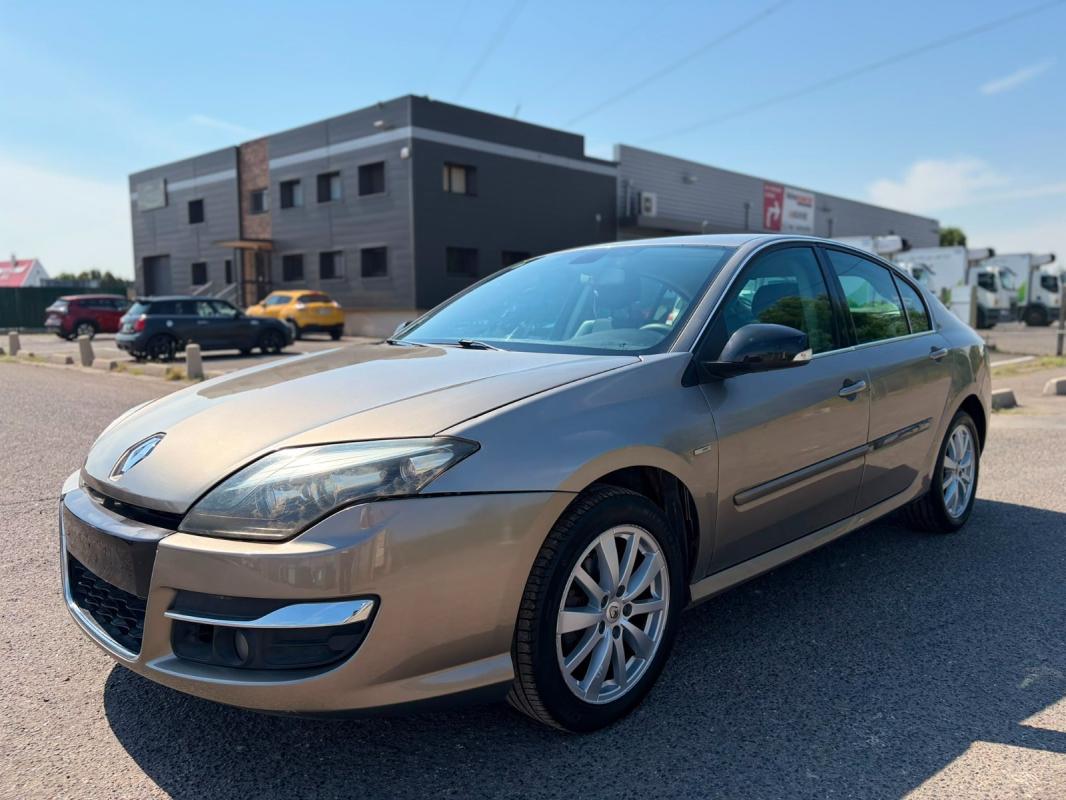Renault Laguna III Berline BOSE Edition thumbnail