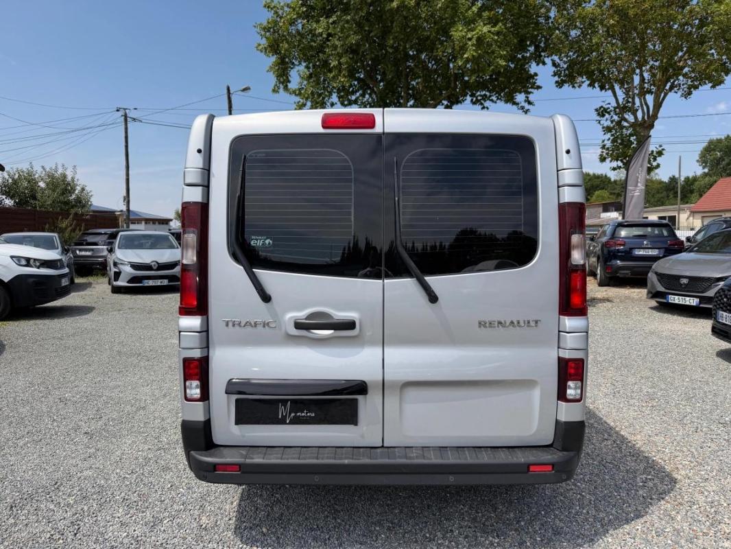 Renault Trafic III 1.6 dCi 145 ENERGY Long / Rlink 9 Places 1 MAIN thumbnail