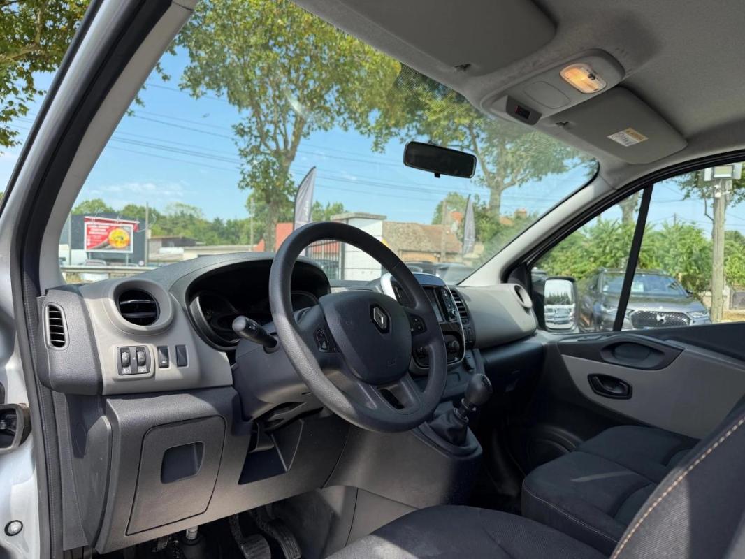 Renault Trafic III 1.6 dCi 145 ENERGY Long / Rlink 9 Places 1 MAIN thumbnail