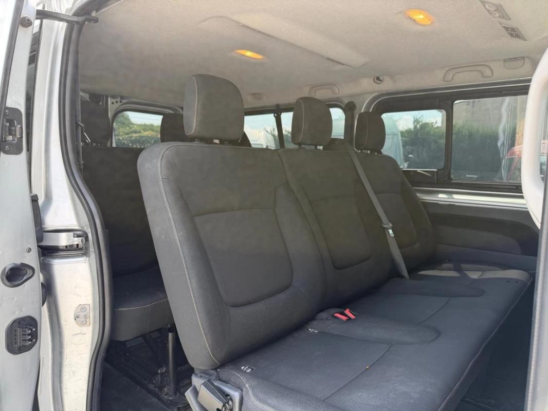 Renault Trafic III 1.6 dCi 145 ENERGY Long / Rlink 9 Places 1 MAIN thumbnail