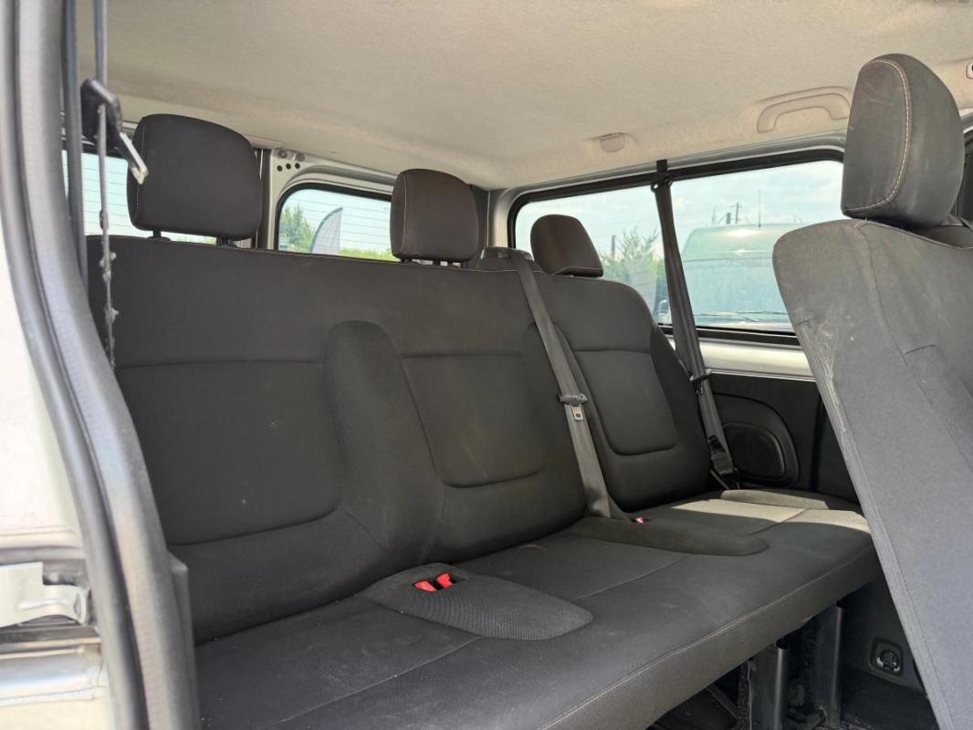 Renault Trafic III 1.6 dCi 145 ENERGY Long / Rlink 9 Places 1 MAIN thumbnail