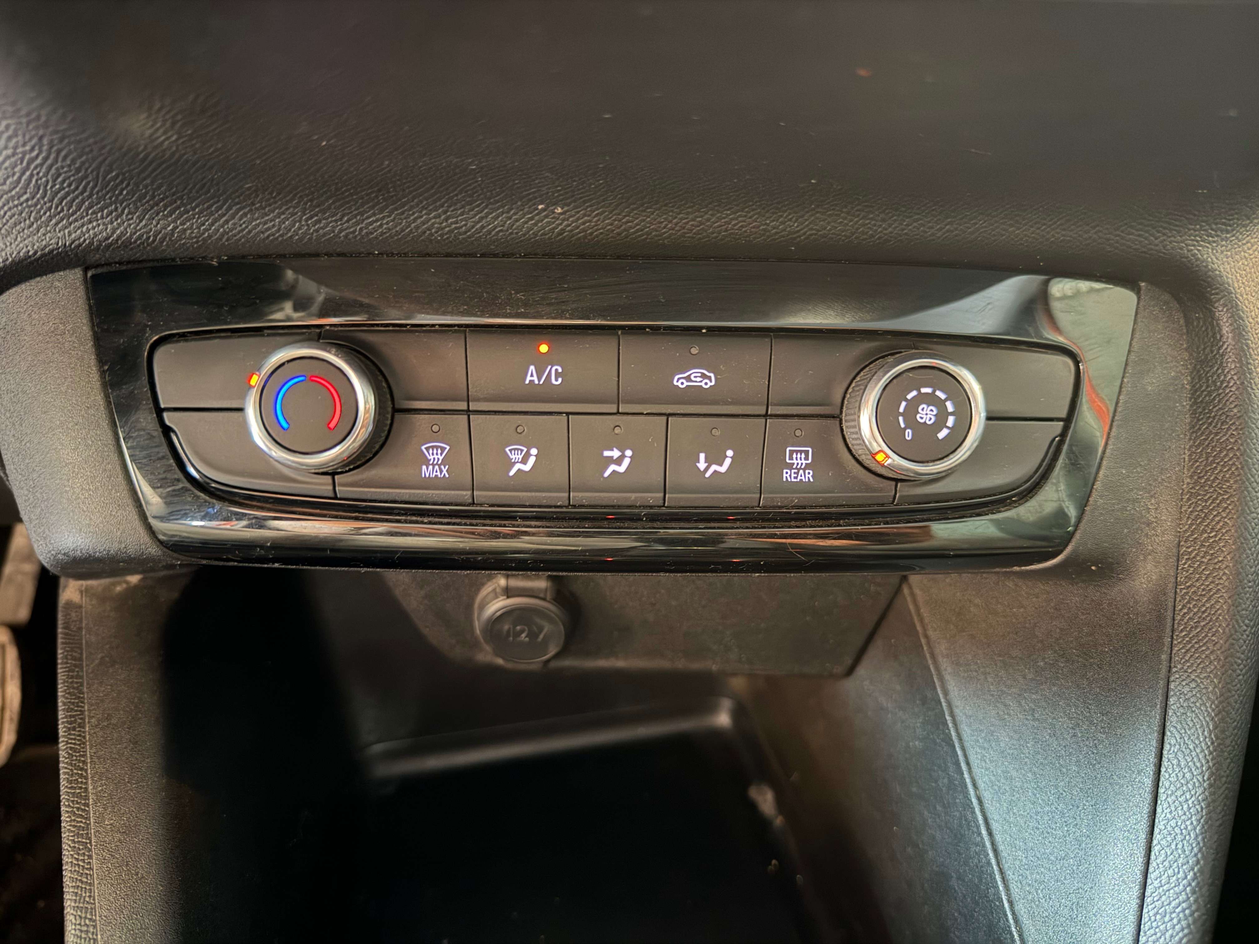 Opel Corsa Corsa 1.2i Edition S/S (EU6AP)/12 mois de garantie thumbnail