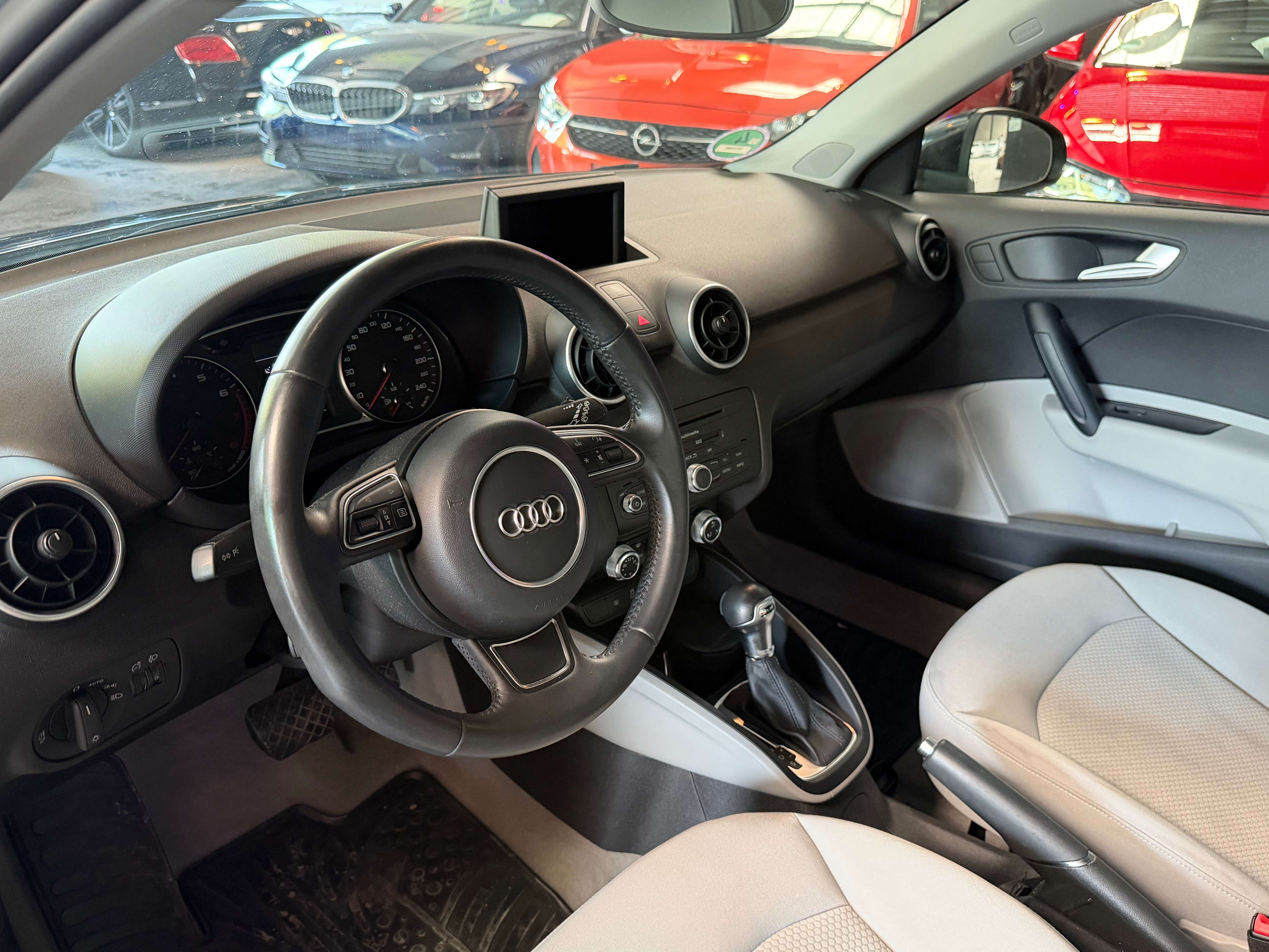 Audi A1 A1 Sportback 1.4 TFSI Ambition S line S tronic thumbnail