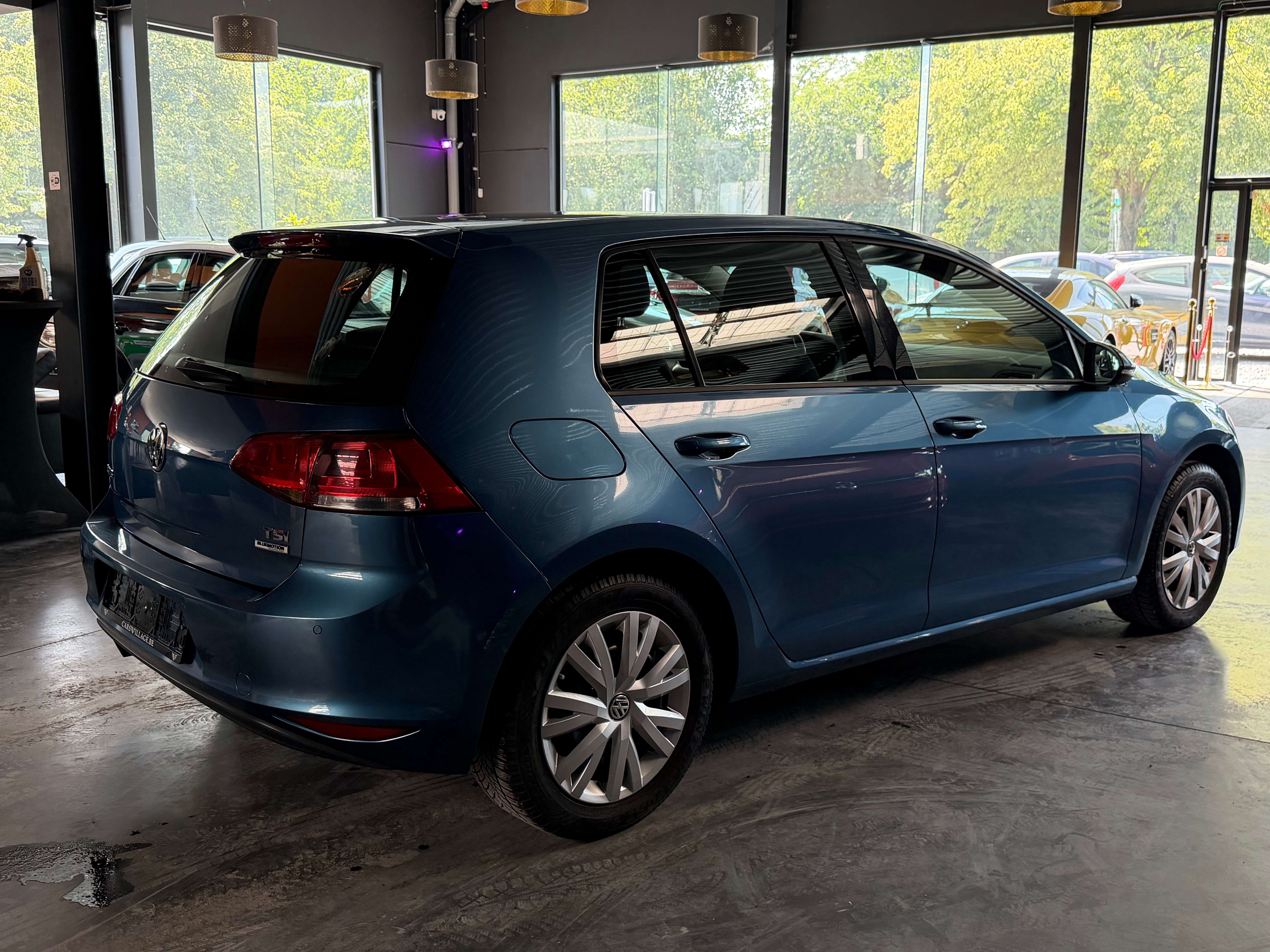 Volkswagen Golf Golf 1.2 TSI Highline DSG/automatique/pneu été et hiver/12 mois de garantie thumbnail