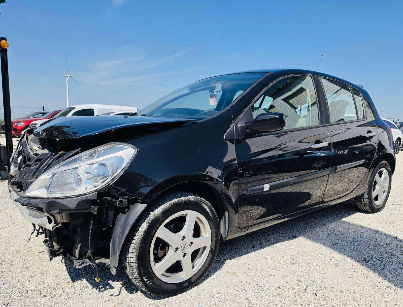 Renault Clio Clio 1.6i 16v Initiale boite automatique airco