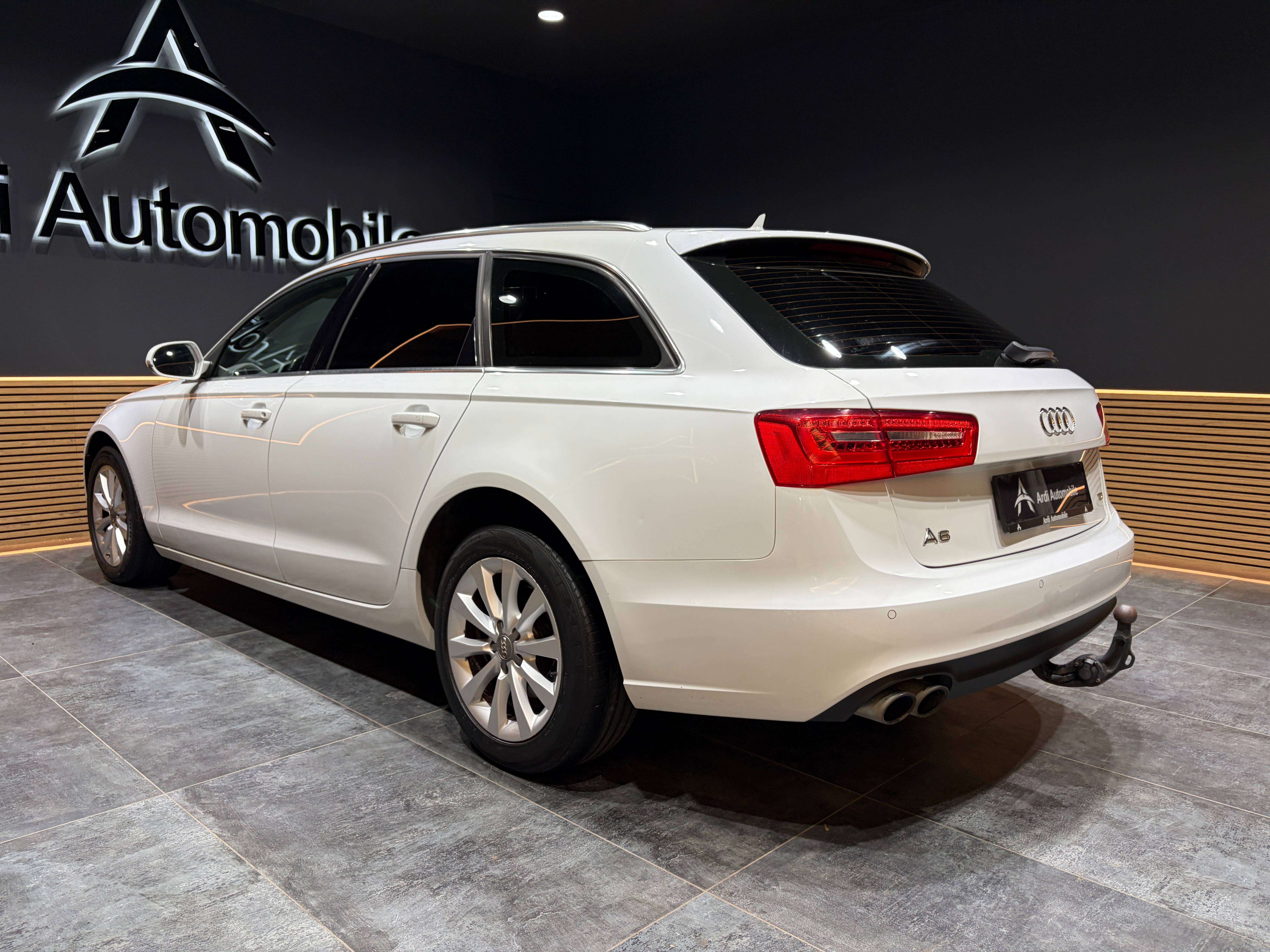Audi A6 Avant 2.0 TDi *CRUISE CONTROL*SIEGE CHAUFF*CAPTEUR AR* thumbnail