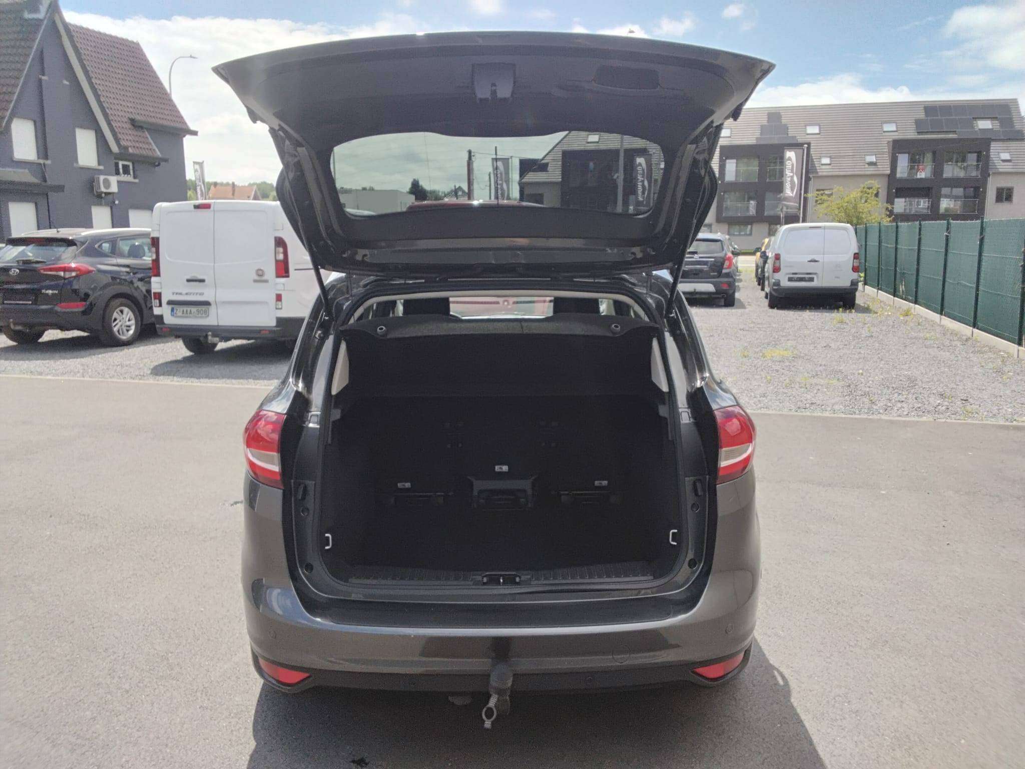 Ford C-Max 1.0 EcoBoost NAVI PARKHULP V&A TREKHAAK AIRCO CRUISE thumbnail
