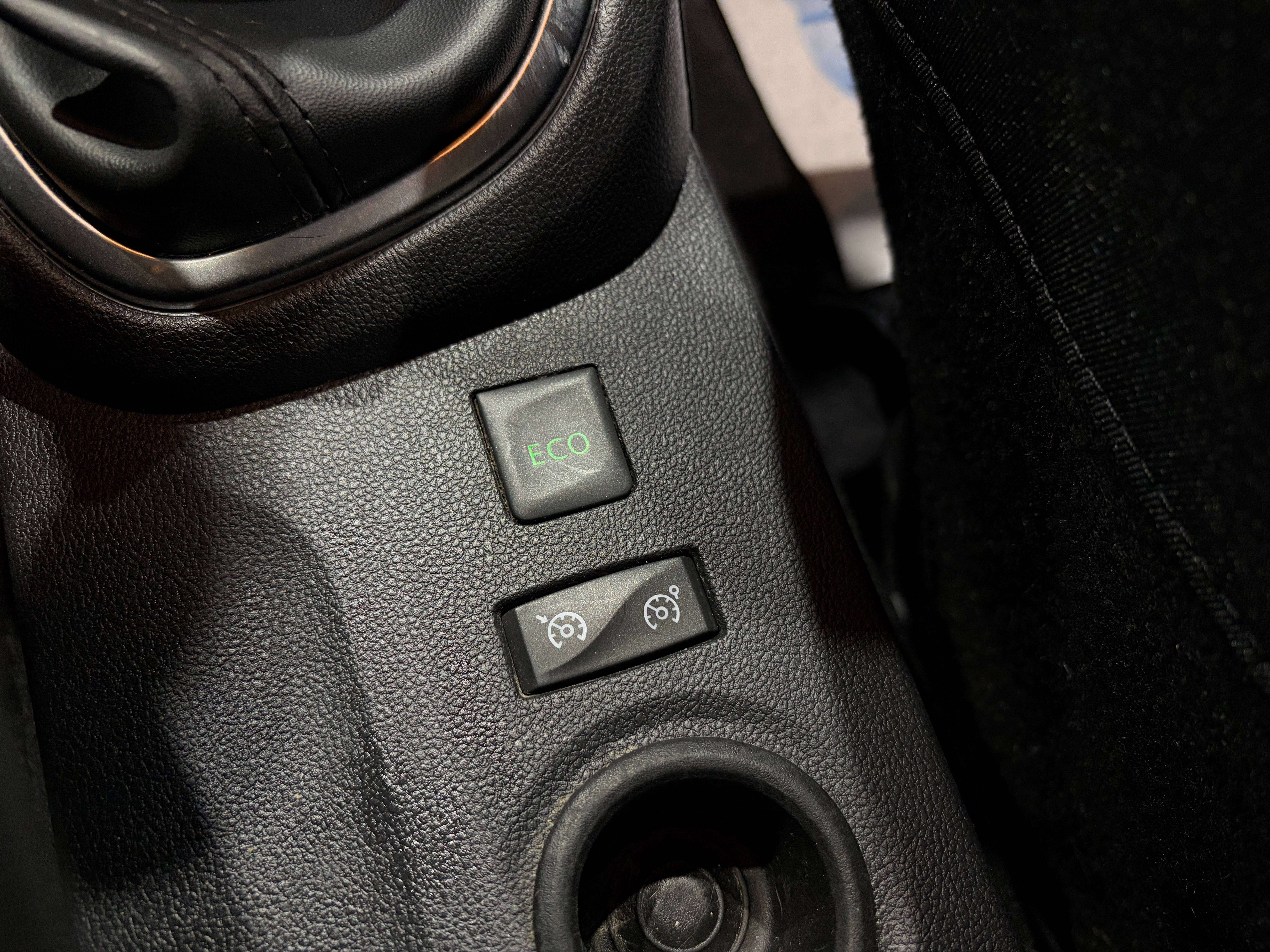 Renault Captur 1.5 dCi *CRUISE CONTROL*CAMERA*LED*1ER PROPRIO*GARANTIE* thumbnail