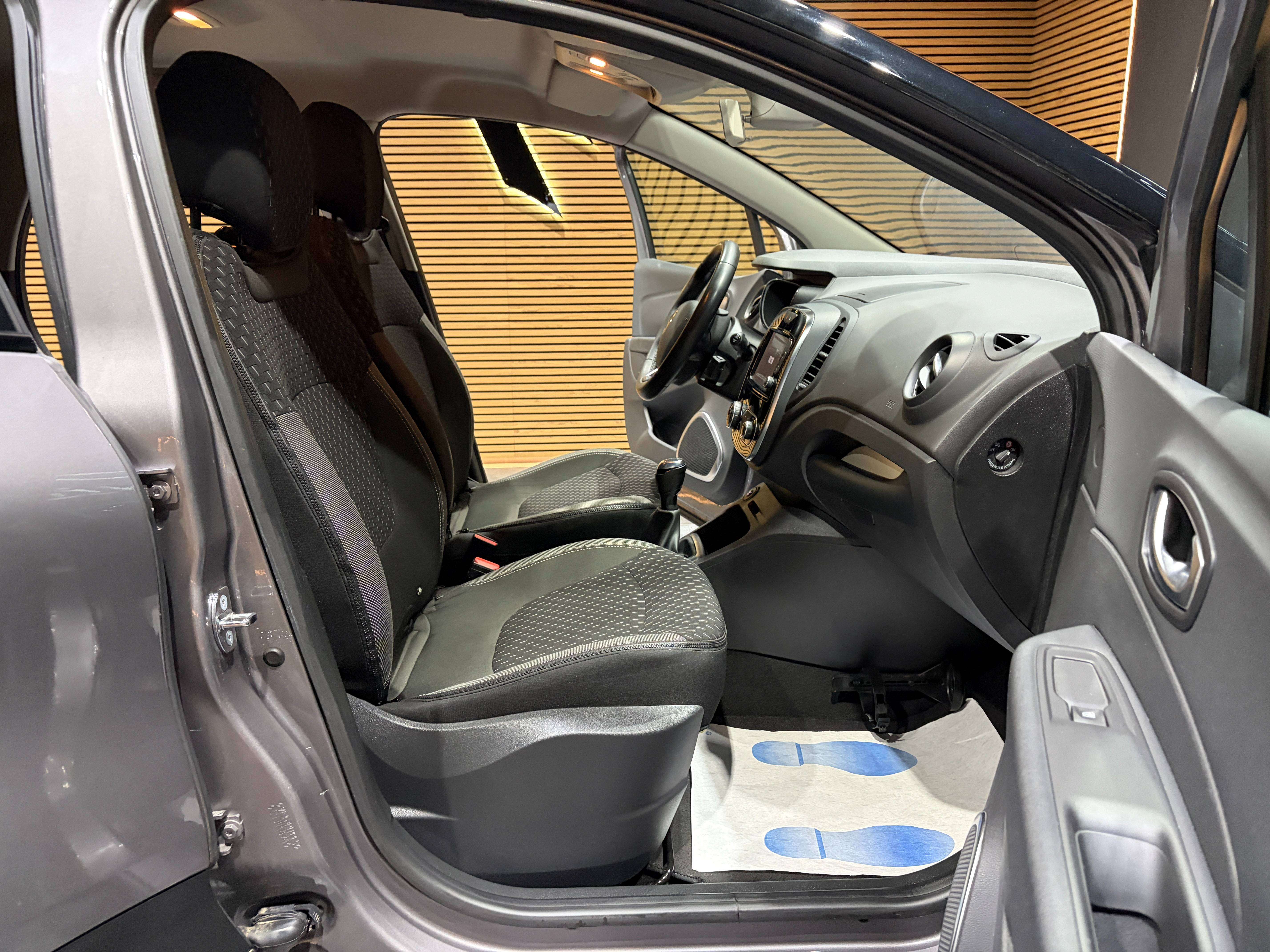 Renault Captur 1.5 dCi *CRUISE CONTROL*CAMERA*LED*1ER PROPRIO*GARANTIE* thumbnail