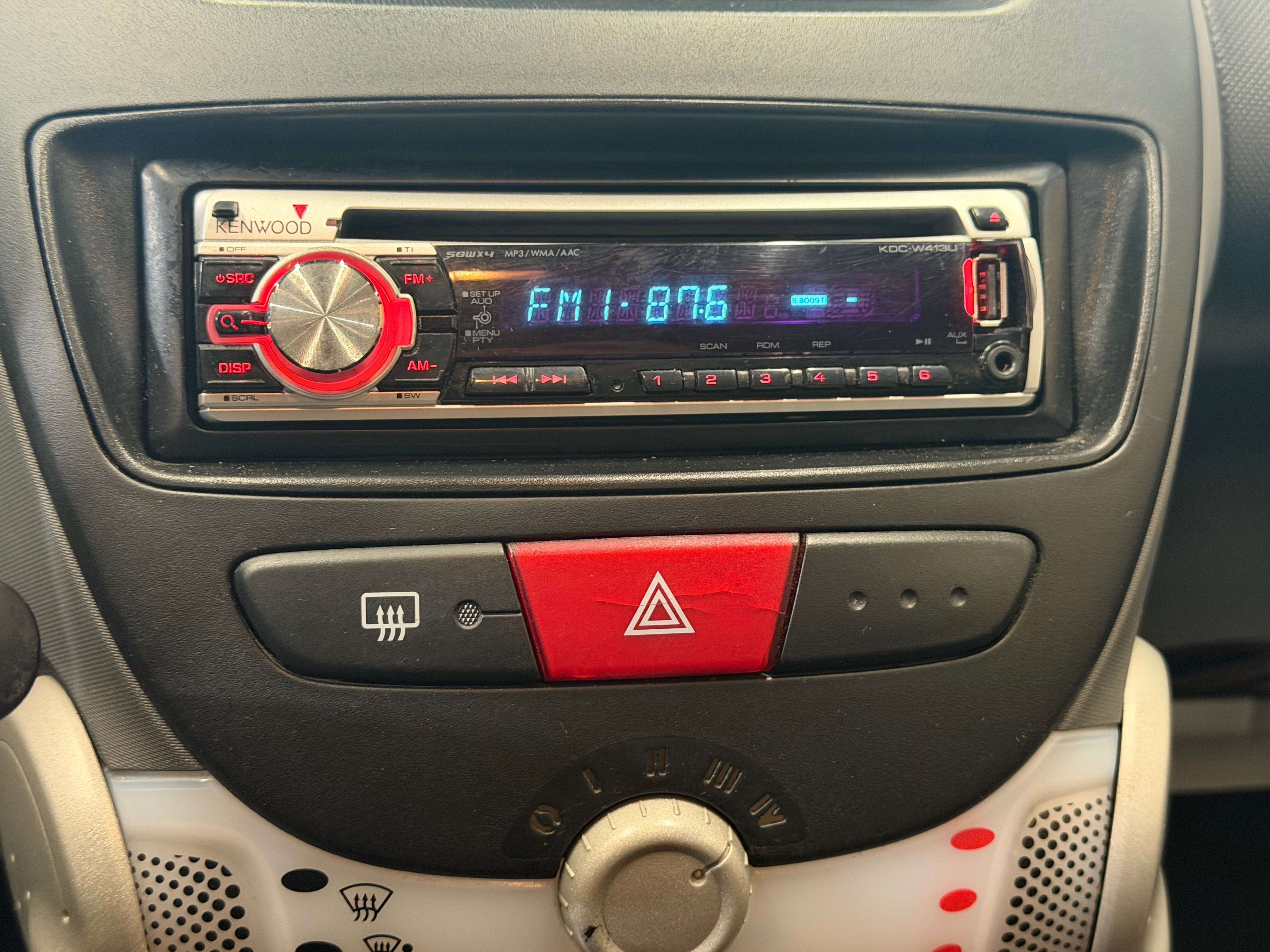 Peugeot 107 1.0I thumbnail