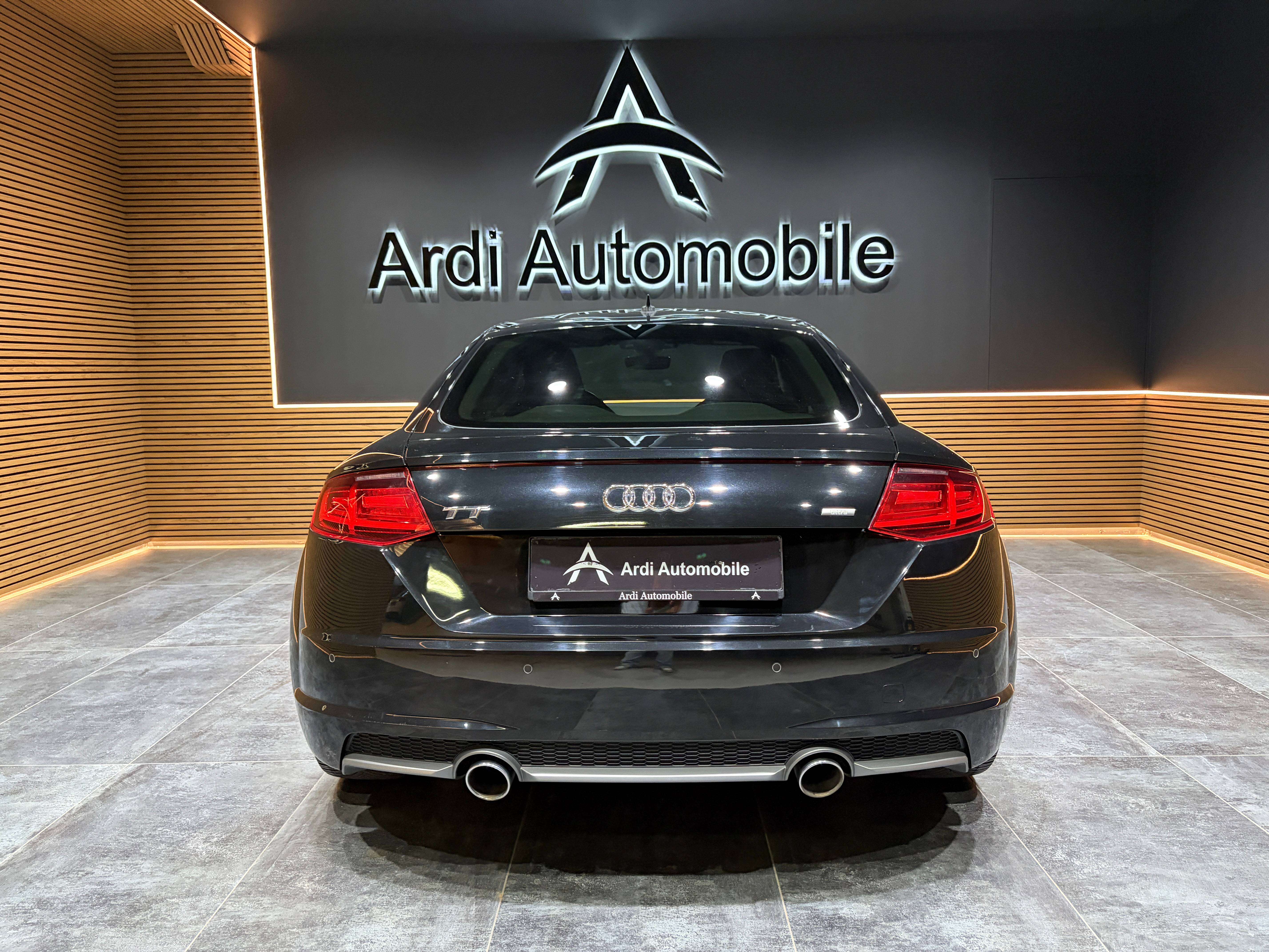 Audi TT Coupé 2.0 TDi *S Line*CAPTEUR AV+AR*1ER PROPRIO*GARANTIE* thumbnail