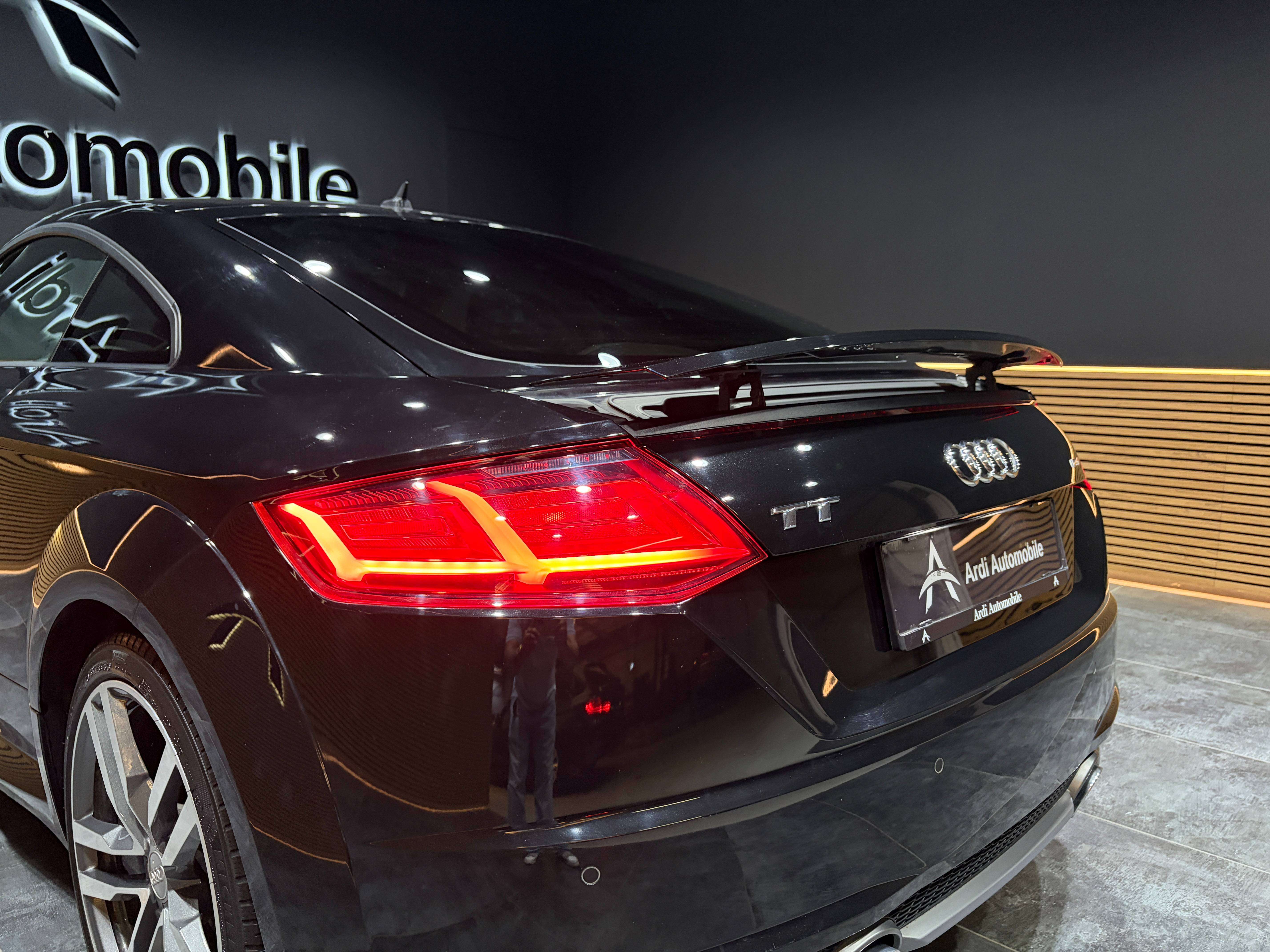 Audi TT Coupé 2.0 TDi *S Line*CAPTEUR AV+AR*1ER PROPRIO*GARANTIE* thumbnail