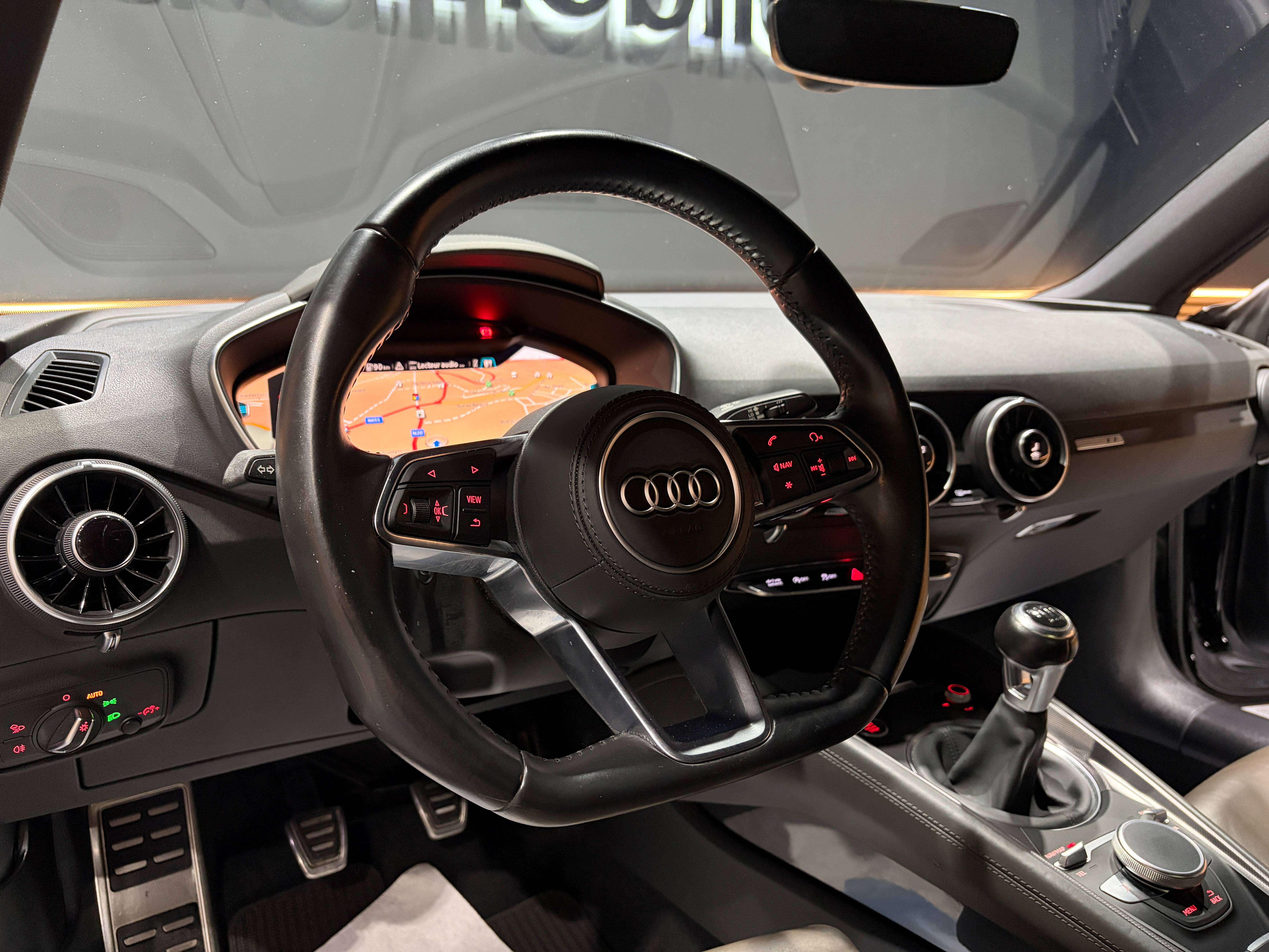 Audi TT Coupé 2.0 TDi *S Line*CAPTEUR AV+AR*1ER PROPRIO*GARANTIE* thumbnail