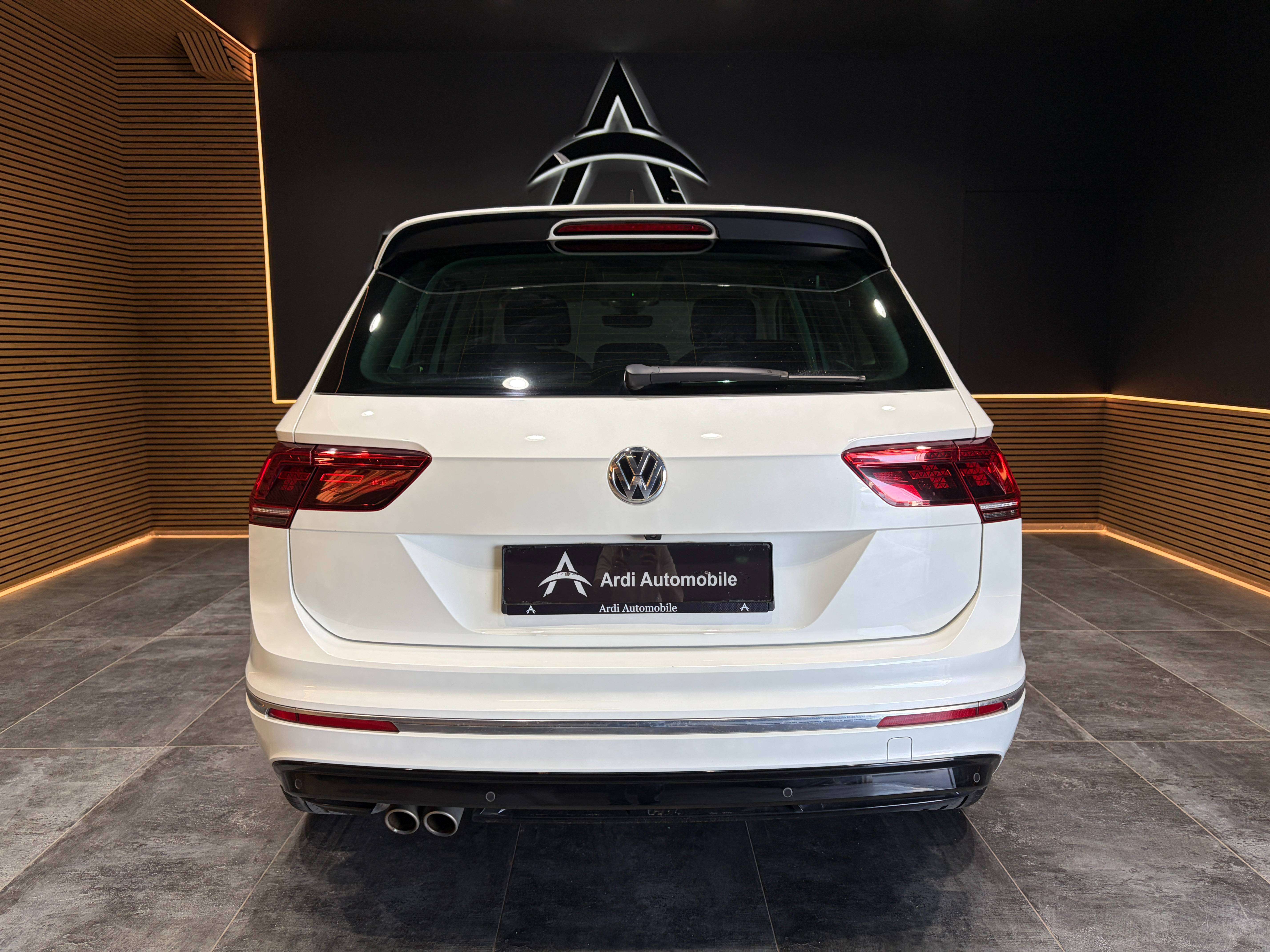 Volkswagen Tiguan 2.0 TSI 4Motion DSG *R Line*CAMERA*LED*1ER PROPRIO*GARANTIE* thumbnail