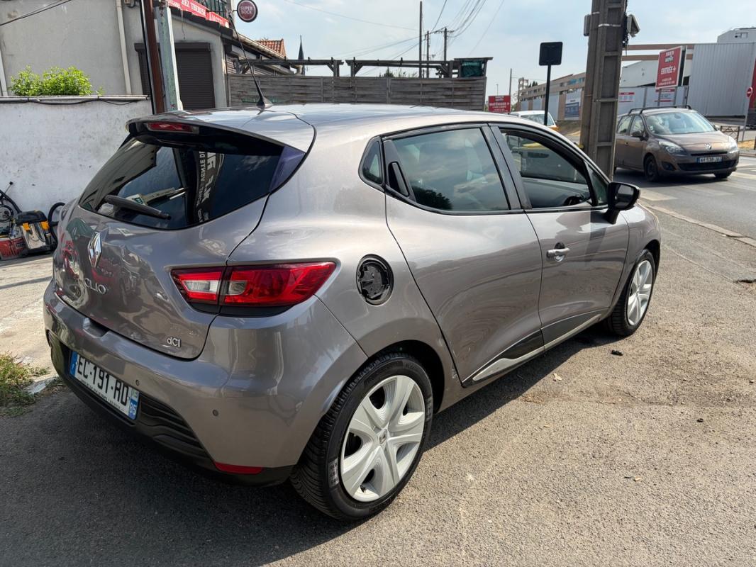 Renault Clio IV 2016 1,5L DCI STYLE SUIVI FACTURES GPS BLUETOOTH RADAR USS AUX RÉGULATEUR
