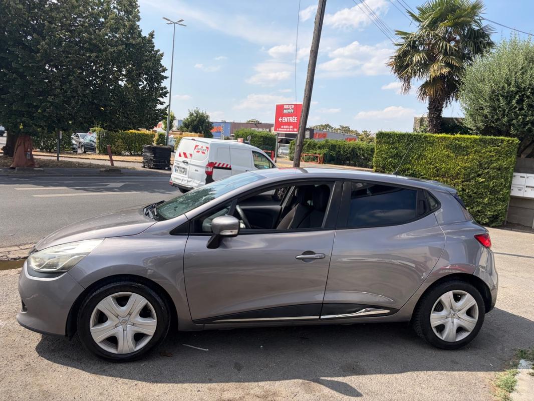 Renault Clio IV 2016 1,5L DCI STYLE SUIVI FACTURES GPS BLUETOOTH RADAR USS AUX RÉGULATEUR