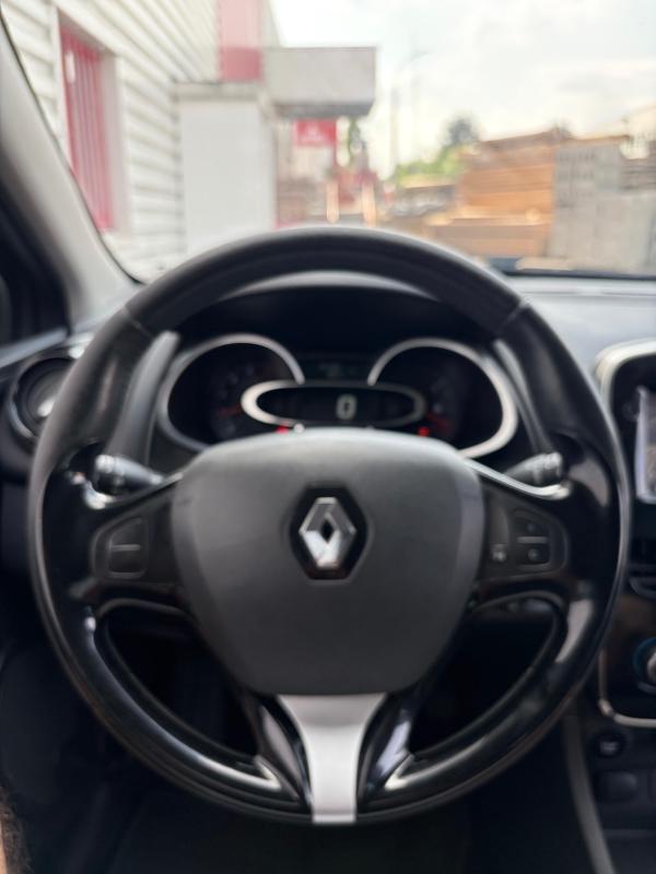 Renault Clio IV 2016 1,5L DCI STYLE SUIVI FACTURES GPS BLUETOOTH RADAR USS AUX RÉGULATEUR