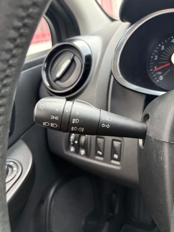Renault Clio IV 2016 1,5L DCI STYLE SUIVI FACTURES GPS BLUETOOTH RADAR USS AUX RÉGULATEUR