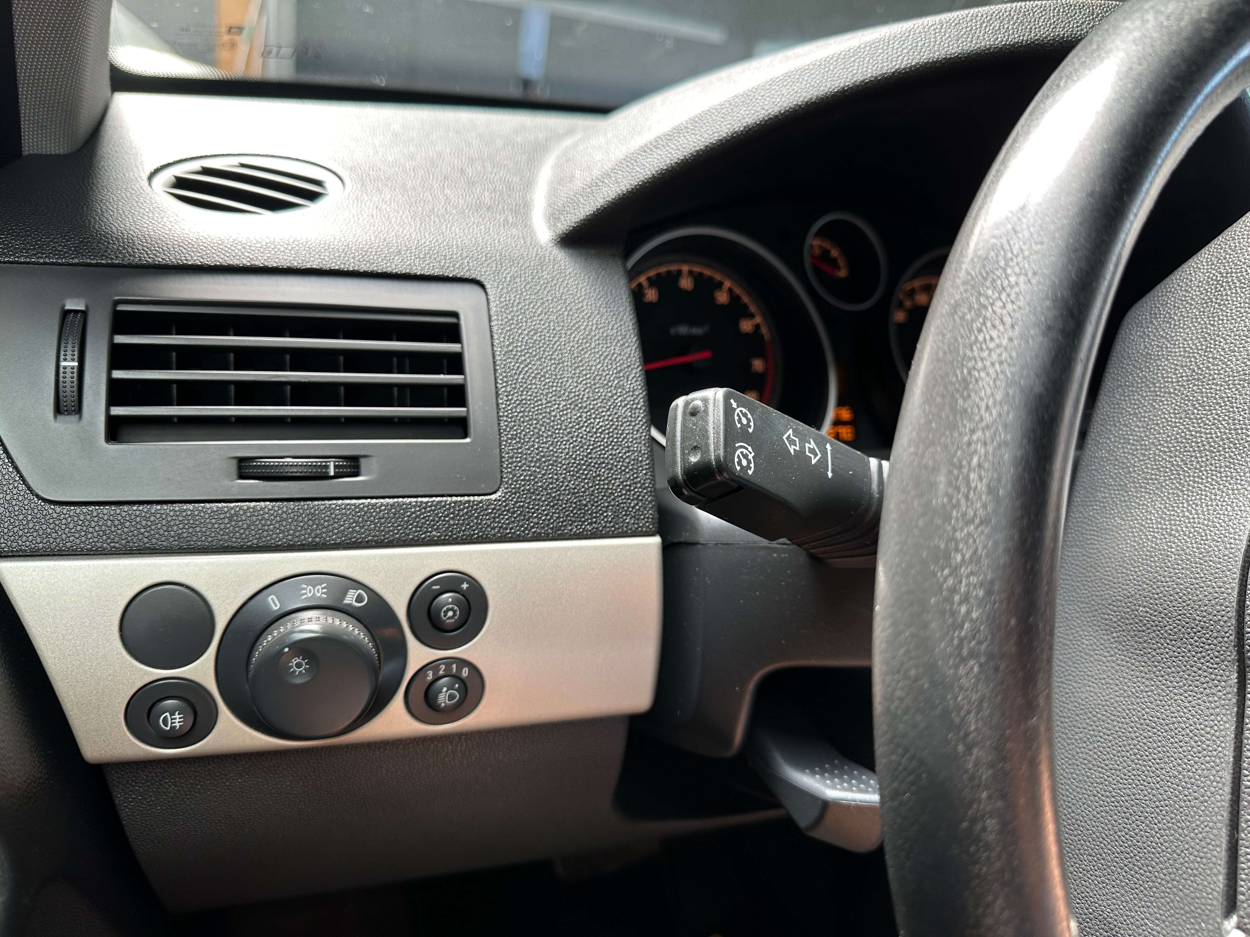 Opel Astra Astra 1.6i