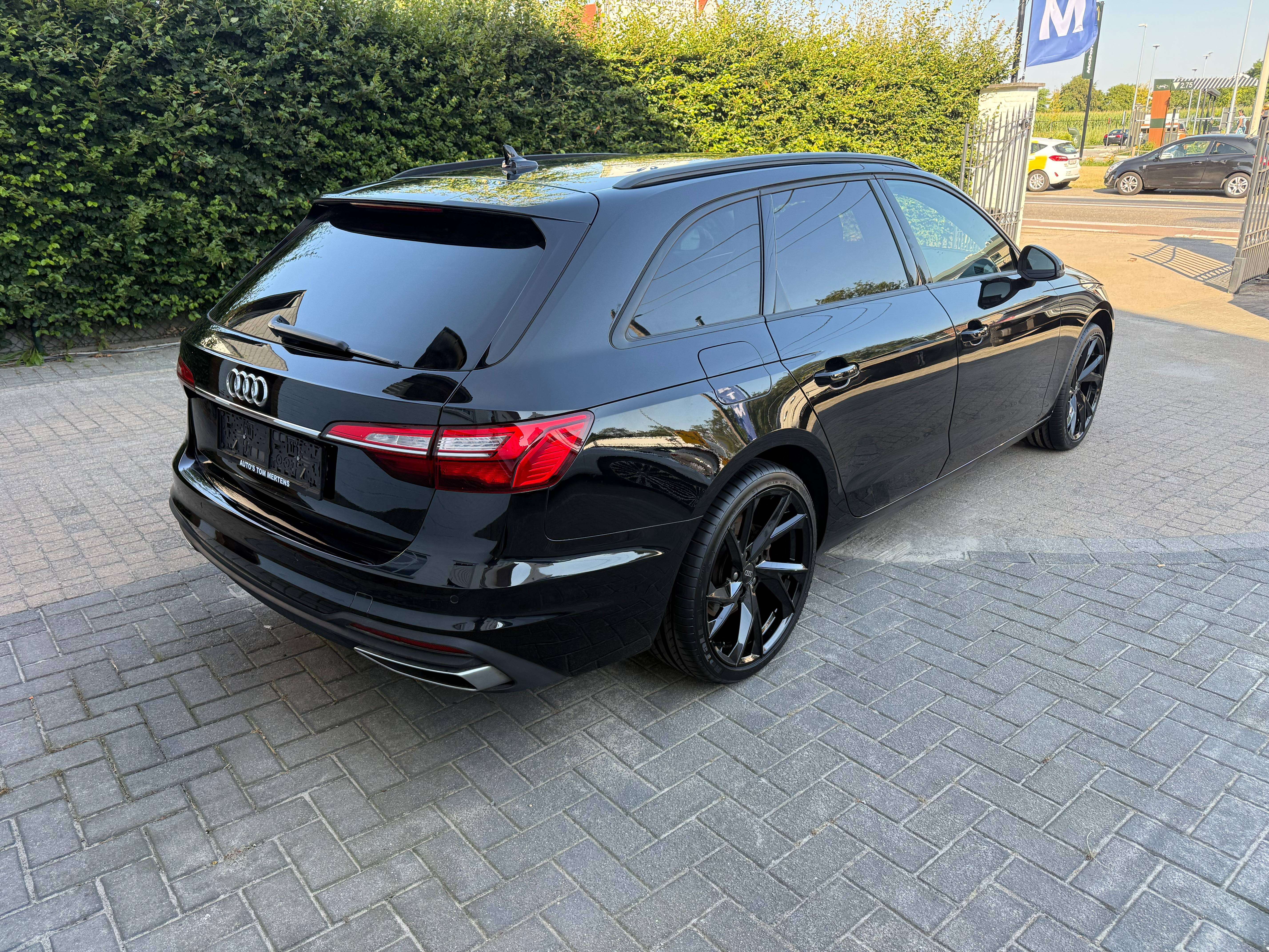Audi A4 A4 Avant 35 TFSI S-line look  S tronic/pdc V&A/blackline/Navi/zetelverw./cruise/app carplay/el. koffer module