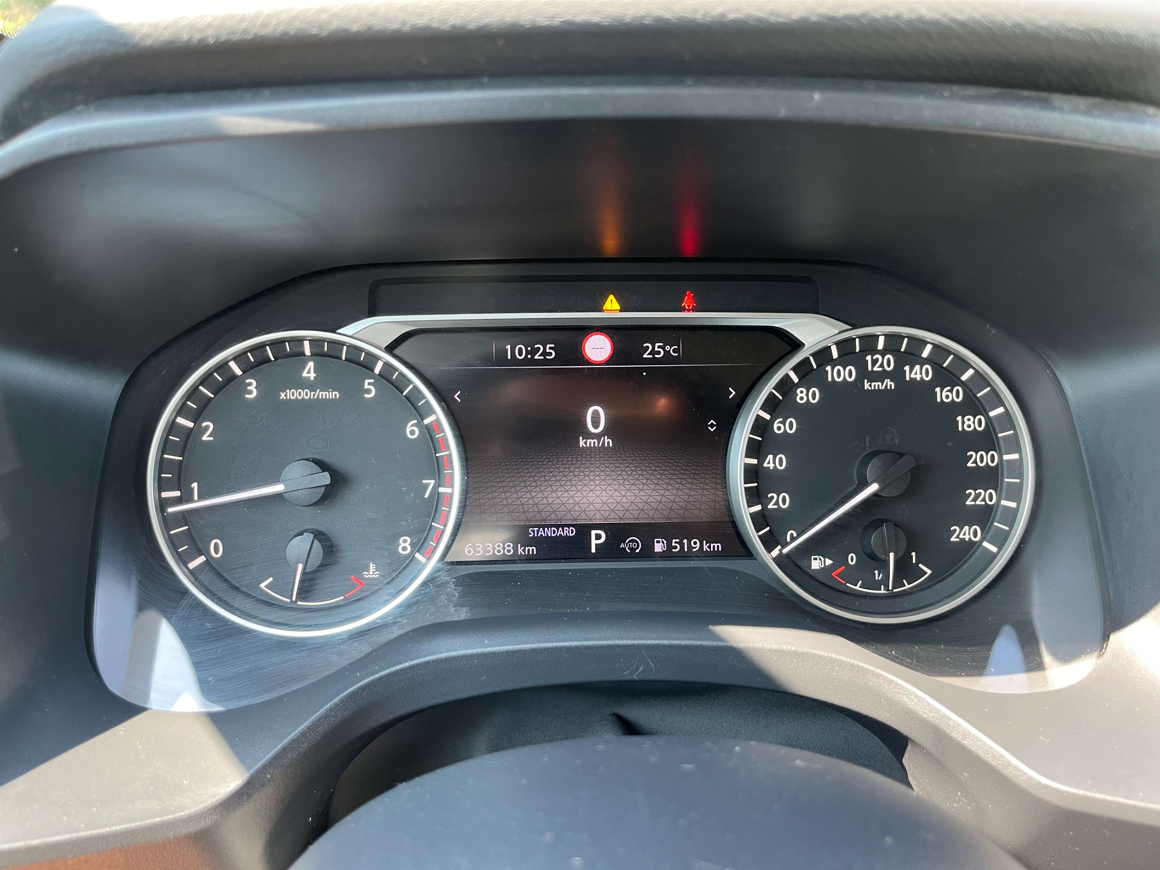 Nissan Qashqai 1.3 BUSINESS EDITION XTRON