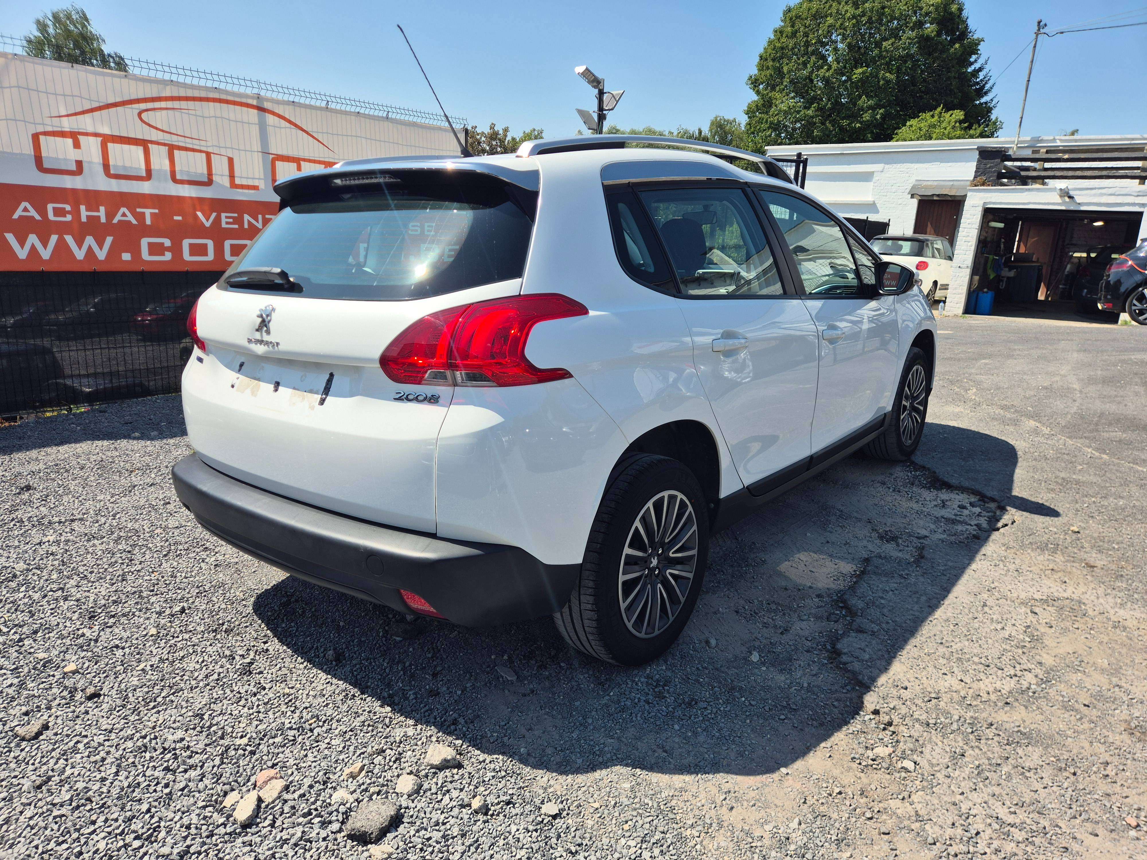 Peugeot 2008 1.2i Active ETG - EU6 - GARANTIE 1AN -