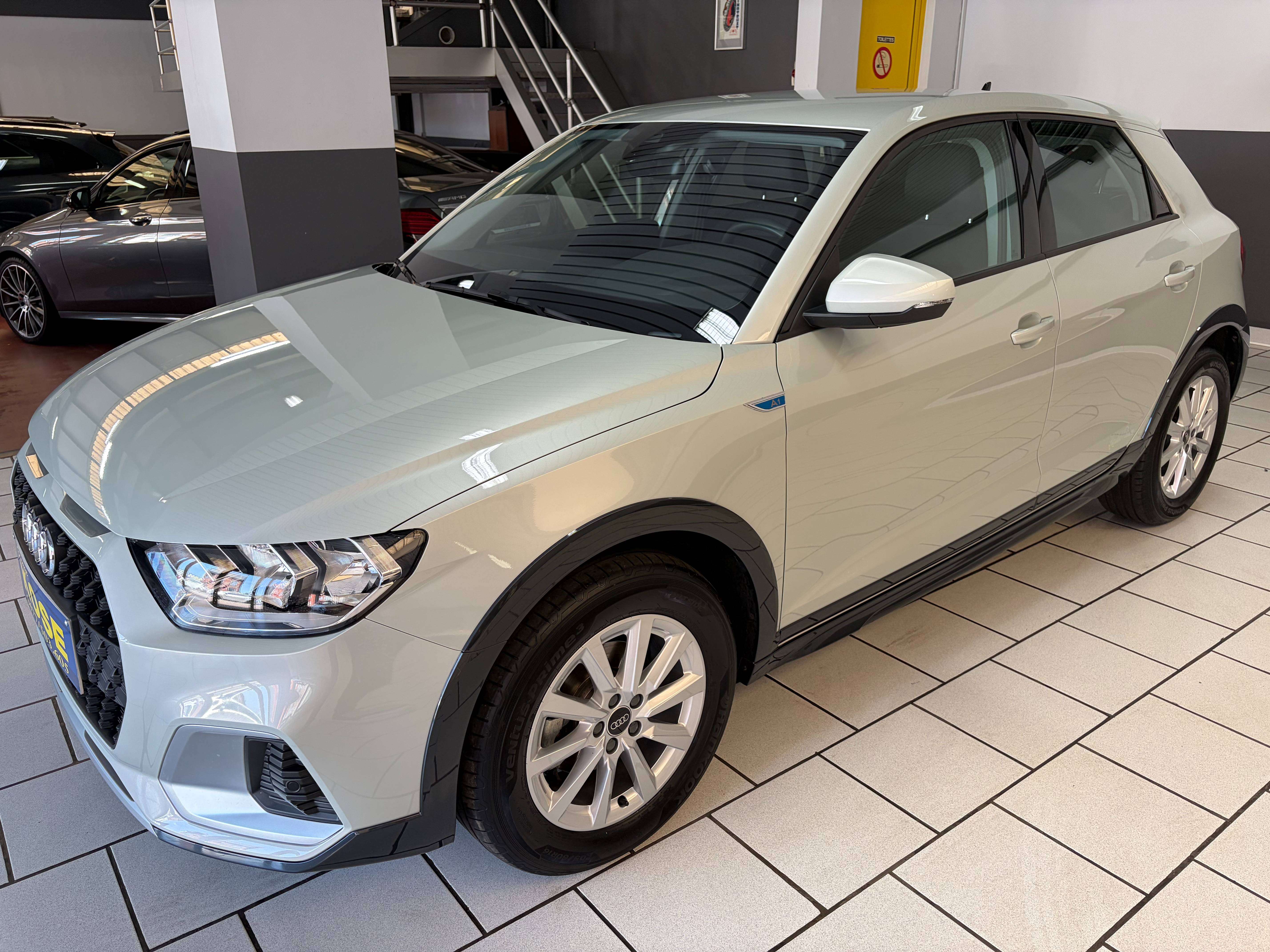 Audi A1 A1 Allstreet 25 TFSI /// NEUVE +A VOIR ///