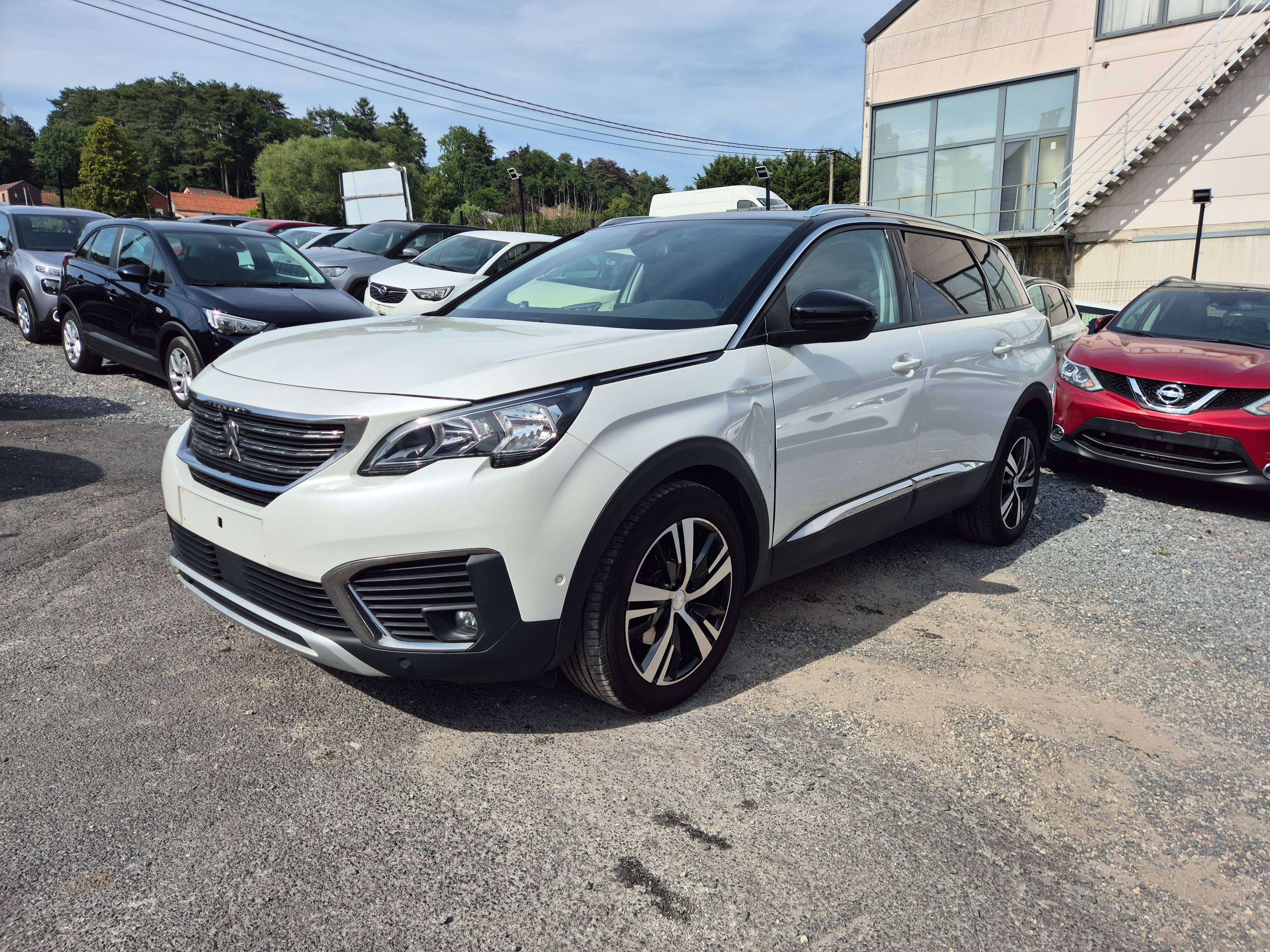 Peugeot 5008 1.5 BlueHDi Allure