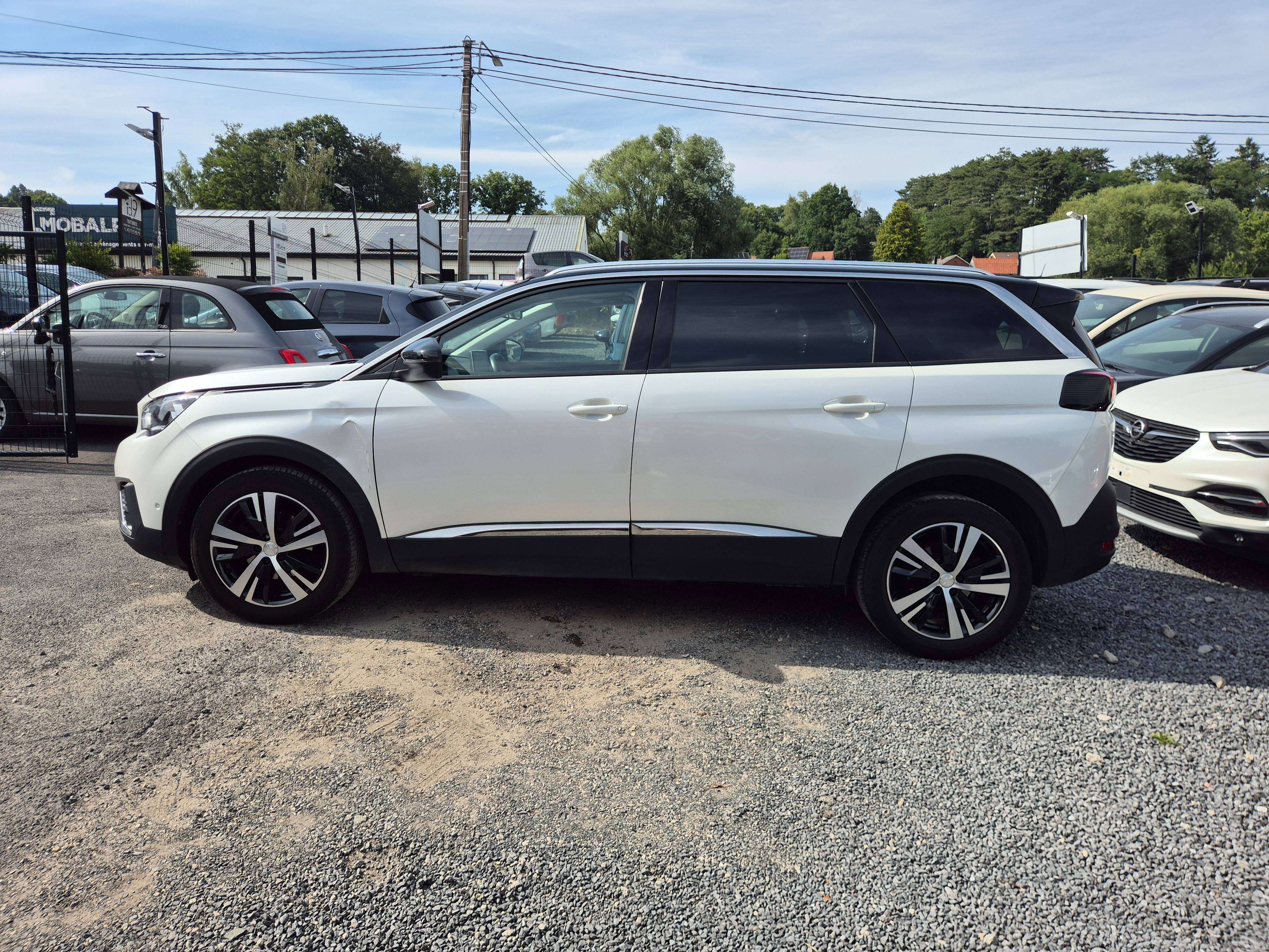 Peugeot 5008 1.5 BlueHDi Allure