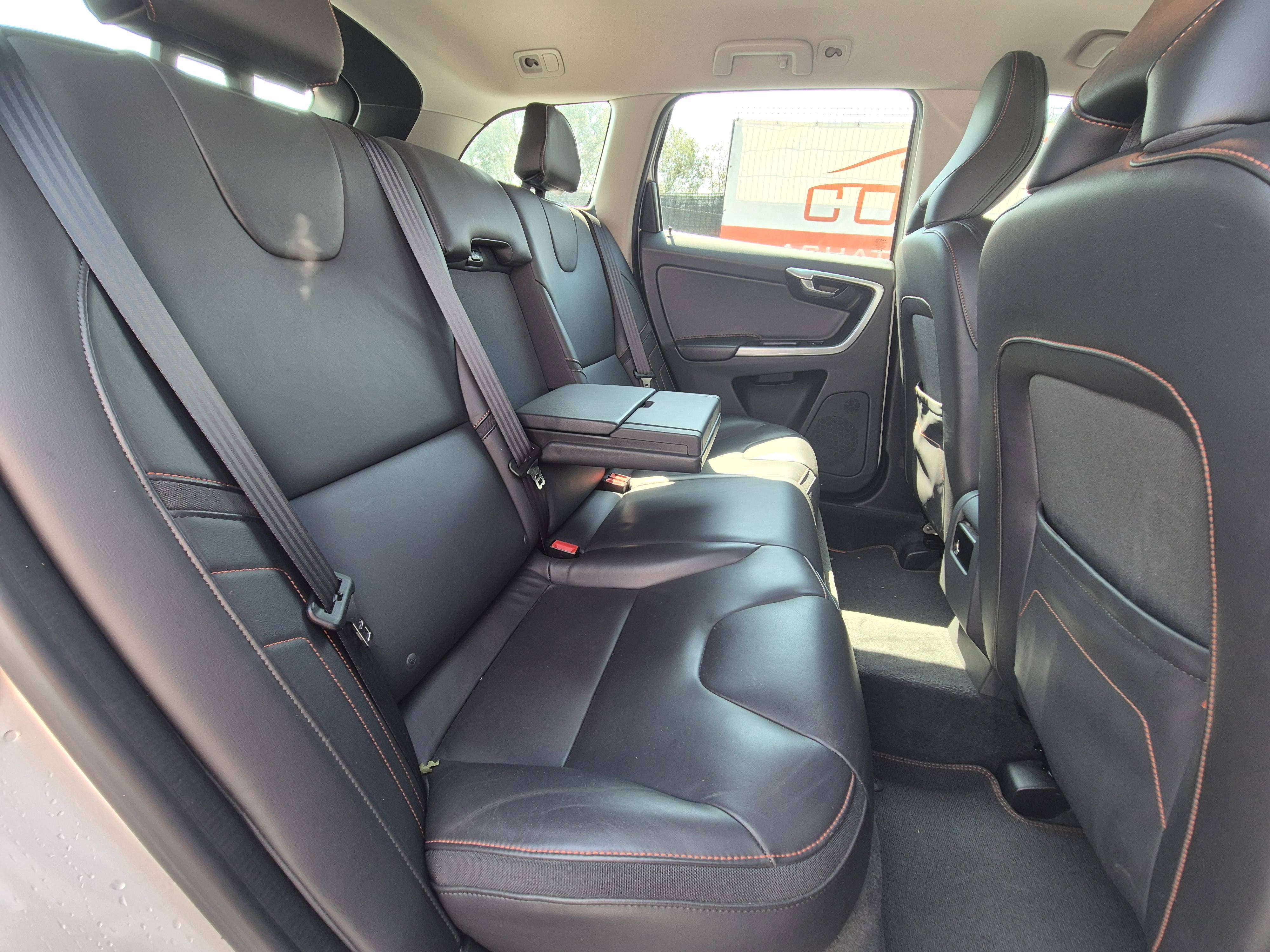 Volvo XC60 2.0 D3 Ocean Race Geartronic