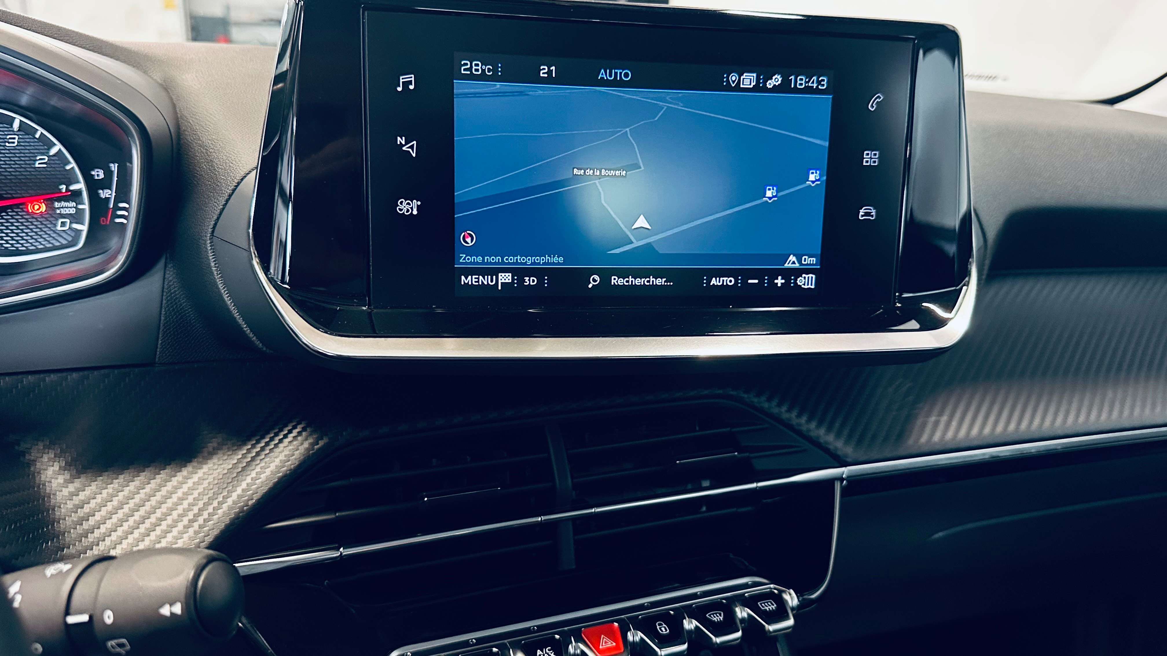 Peugeot 2008 1.5 PDC CAMERA NAVI CLIM CRUISE LIM BLUETOOTH