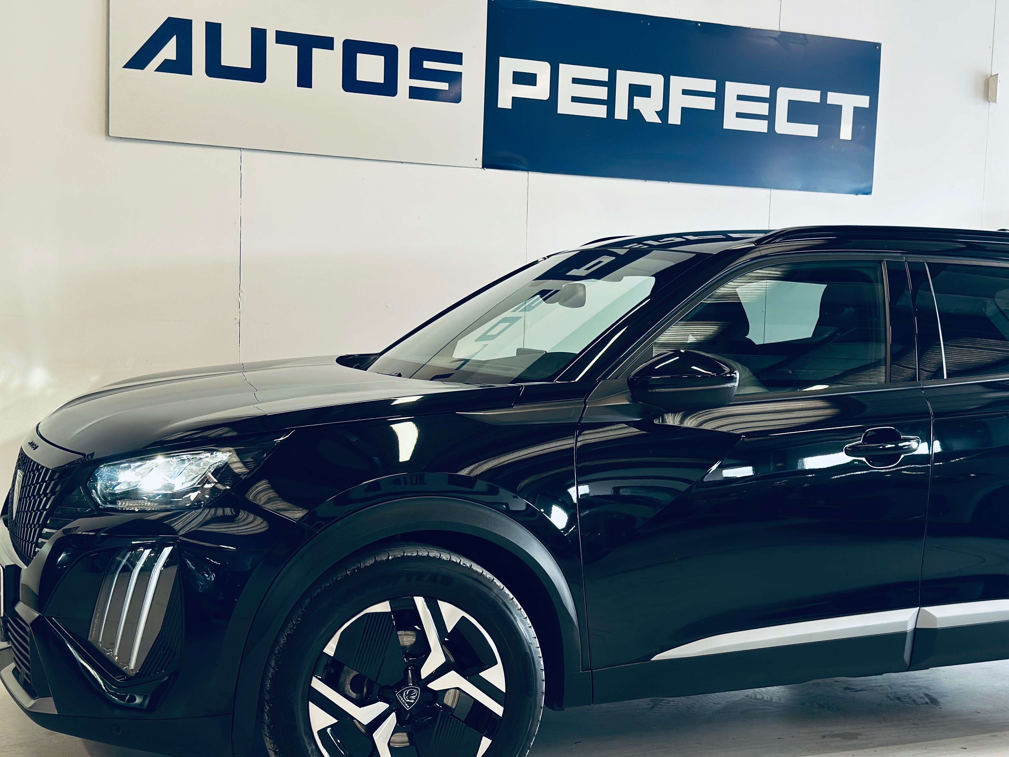 Peugeot 2008 1.2 Turbo *33.023km*BLACK EDIT PDC CAMERA CARPLAY NAVI CLIM CRUISE LIM