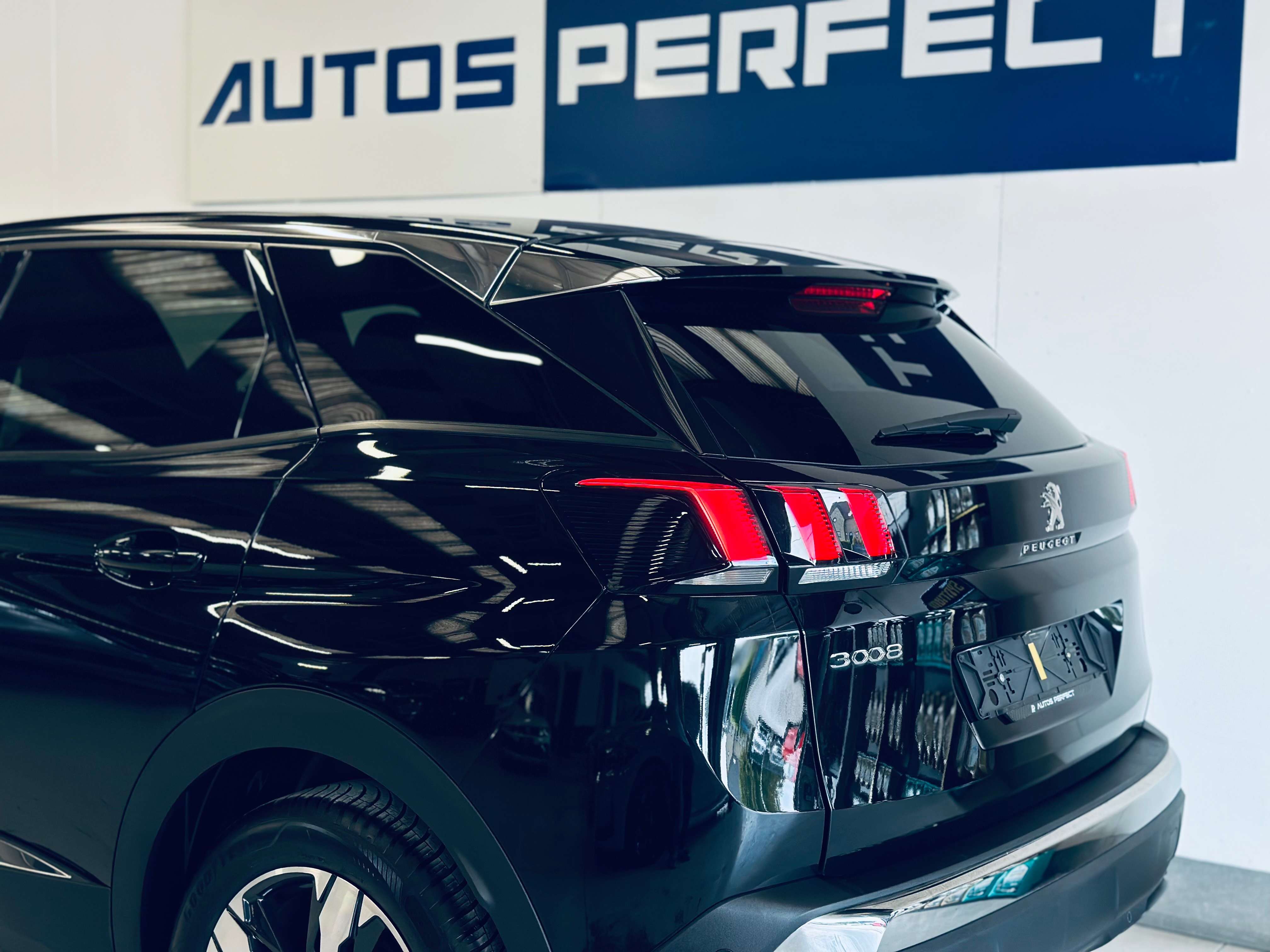 Peugeot 3008 1.5 BlueHDi BOITE AUTO PALETTE NAVI CARPLAY CAMERA PDC